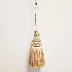 1 PC / Rosso Key Tassel