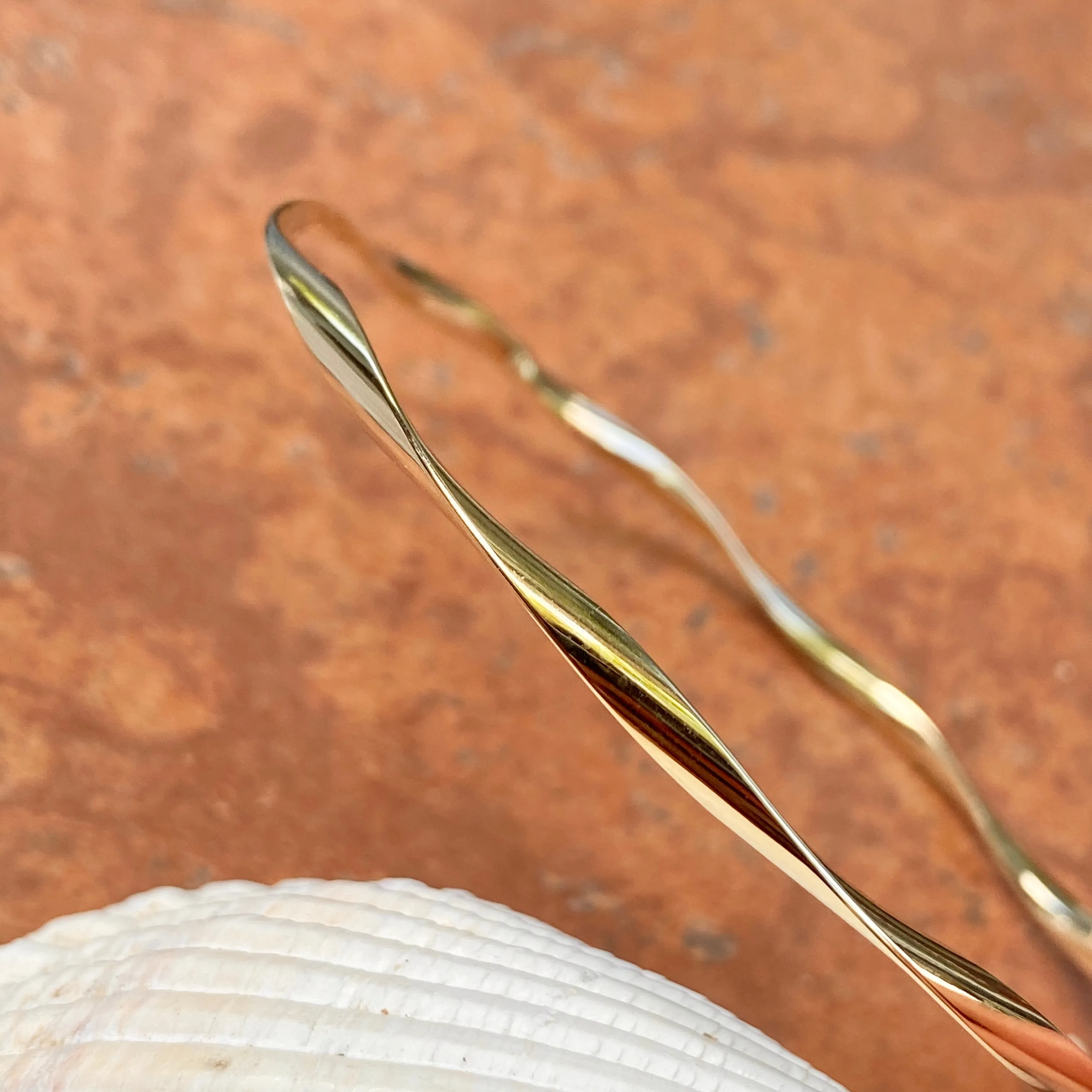 14KT Yellow Gold Twisted Round Slip On Bangle Bracelet