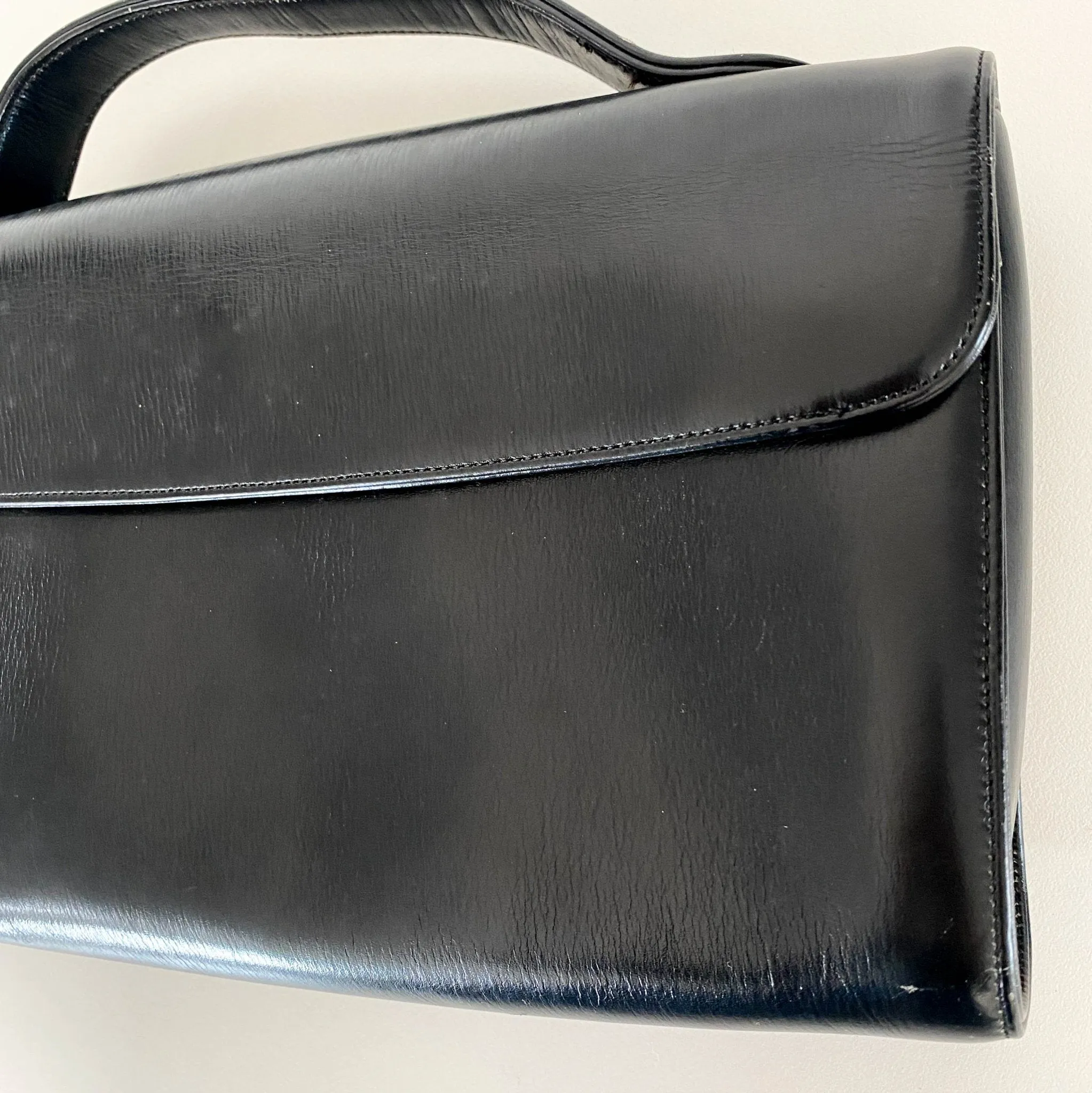 Black Leather Vintage Hand Bag