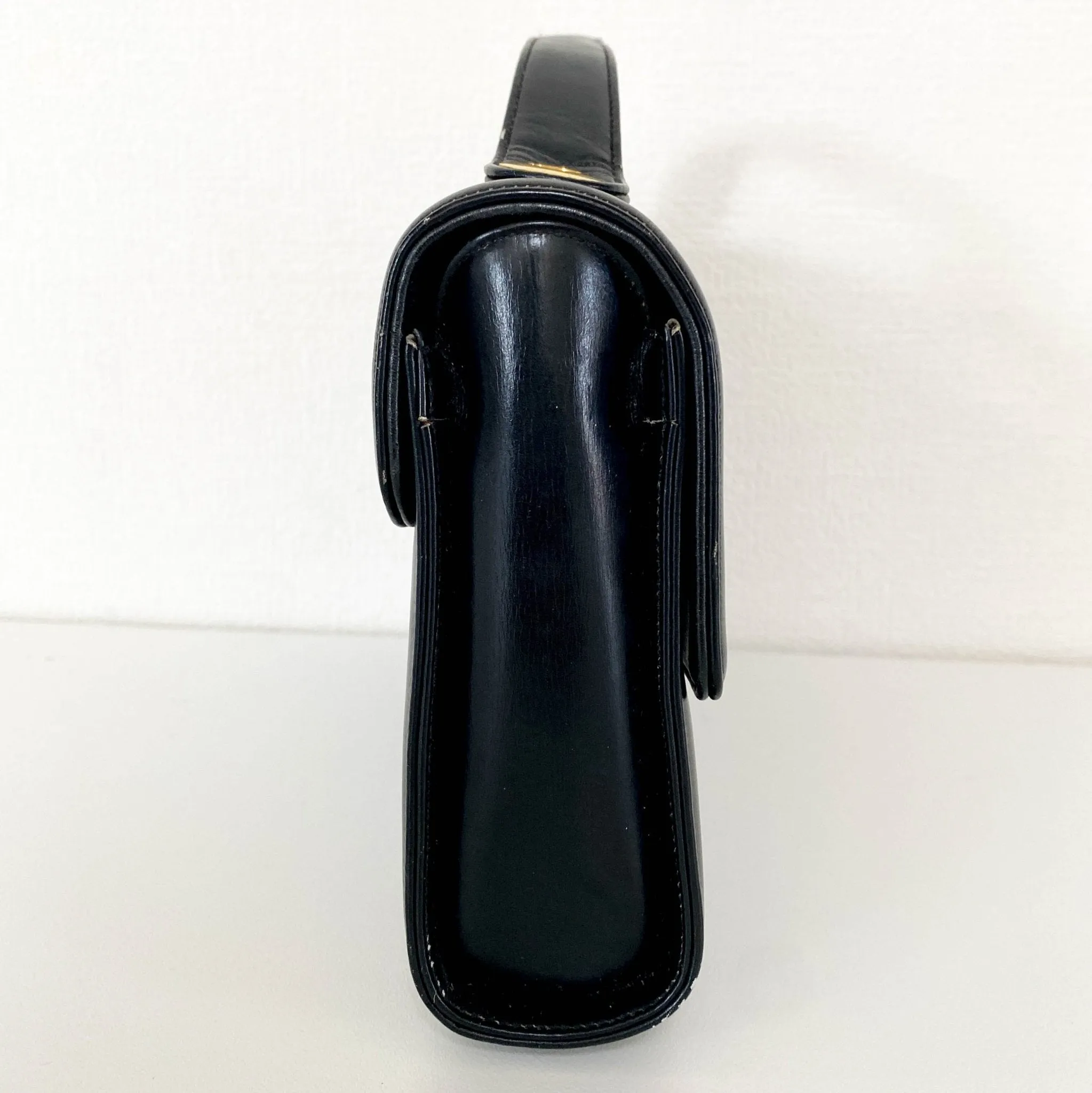Black Leather Vintage Hand Bag