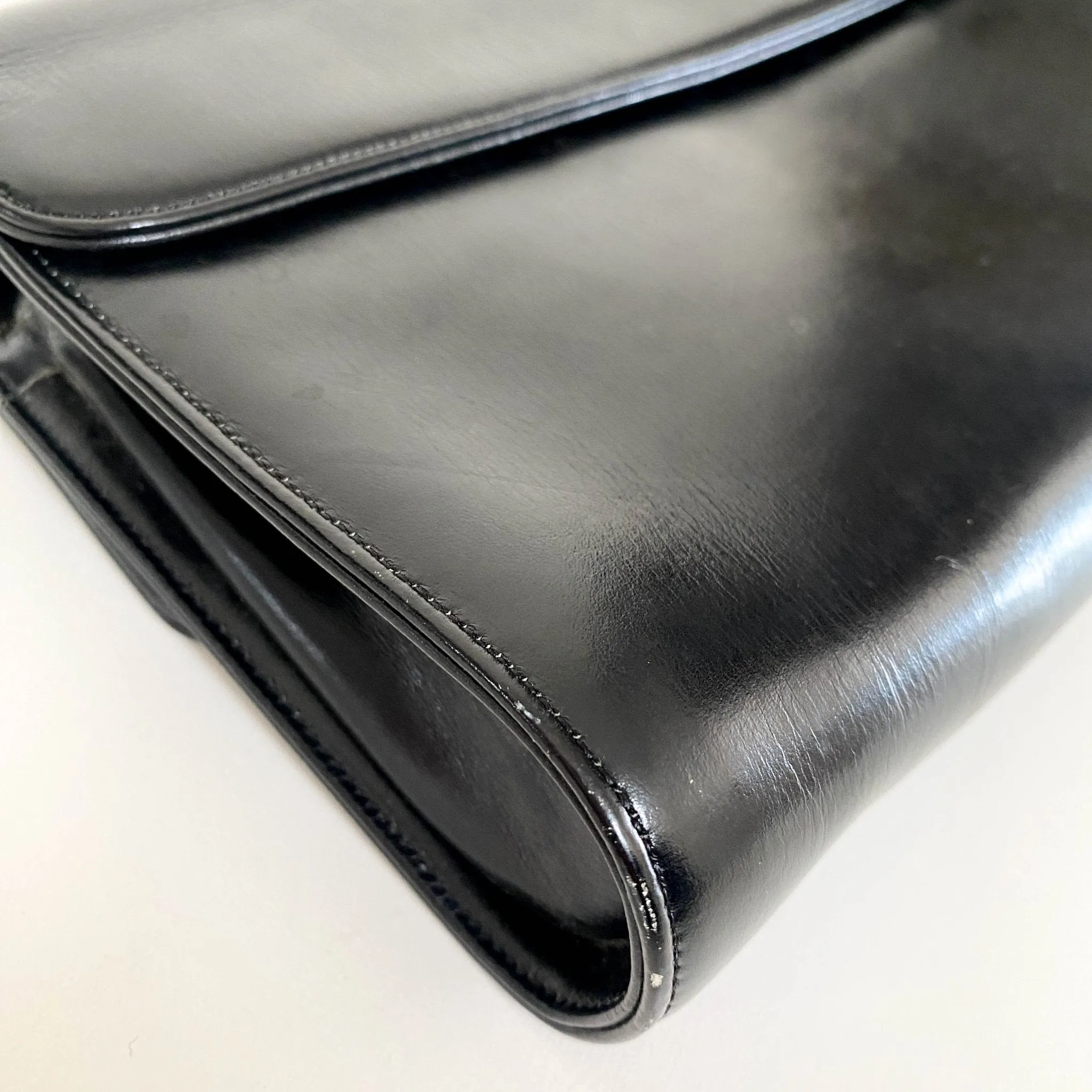 Black Leather Vintage Hand Bag