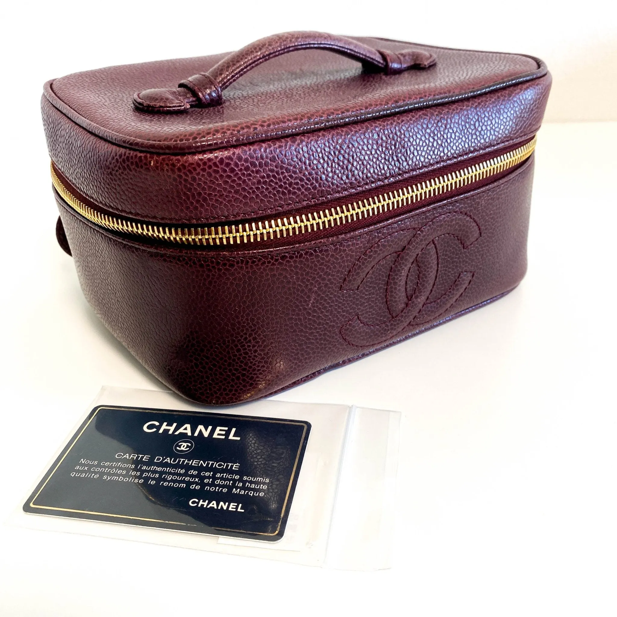 CC Logo Vanity Case Aubergine Leather