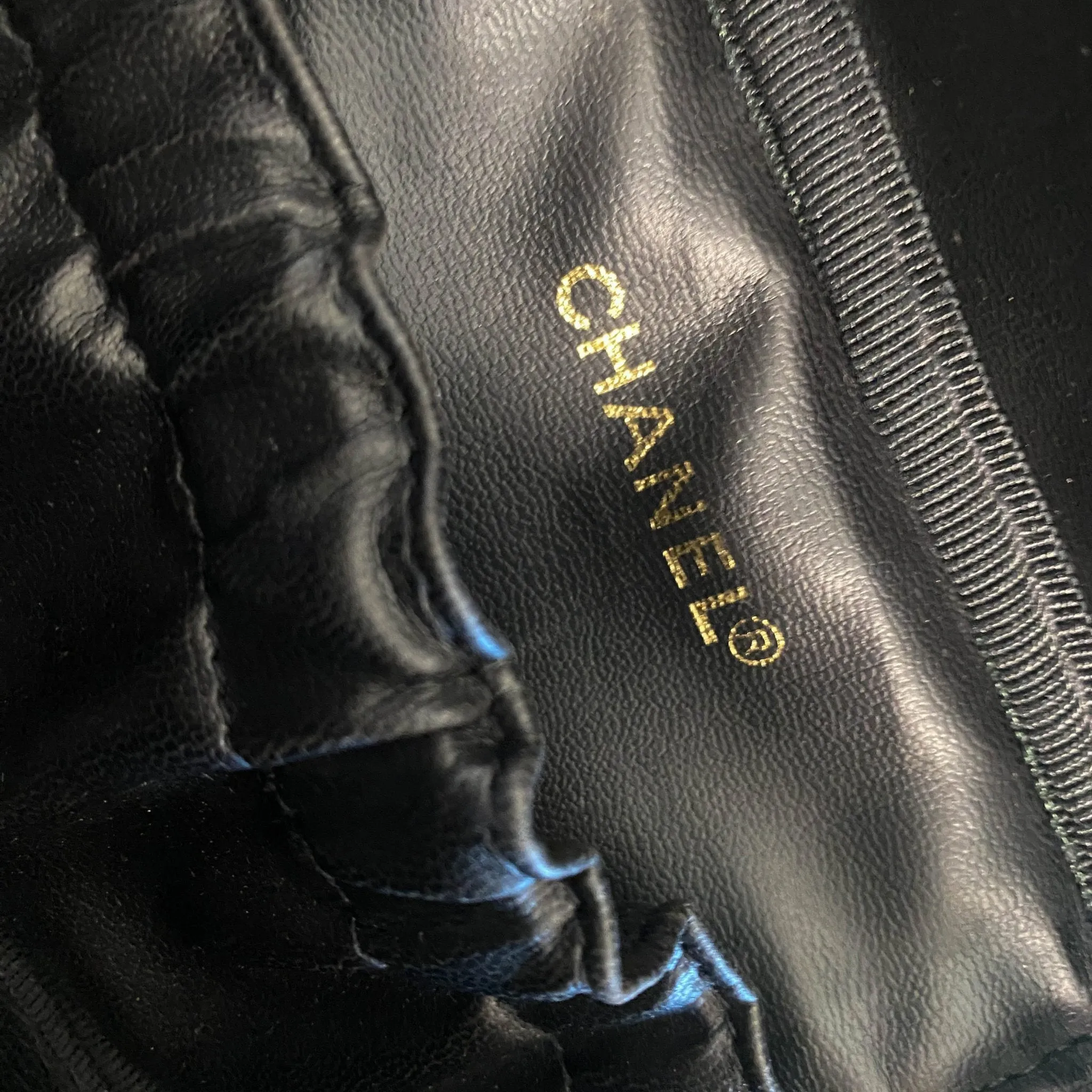 CC Logo Vanity Case Aubergine Leather