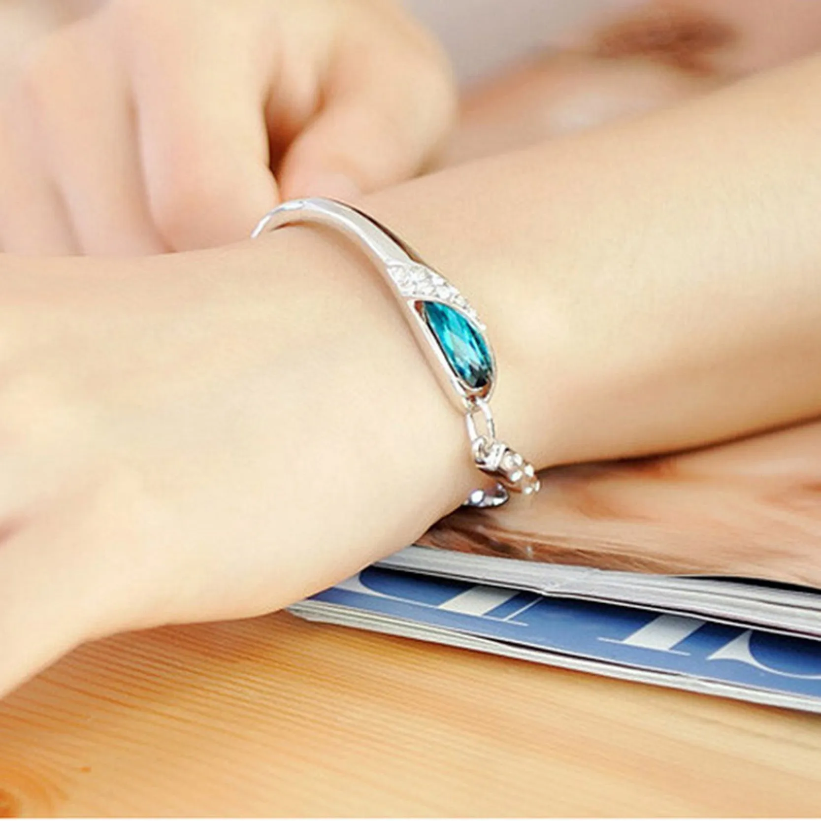 Fashion crystal bracelet for women vintage 925 sterling silver bracelet fashion jewelry romantic gift for Women