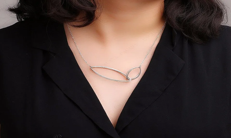 Fashion Geometric Oval Pendant Necklace