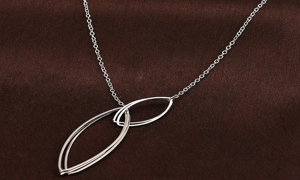 Fashion Geometric Oval Pendant Necklace