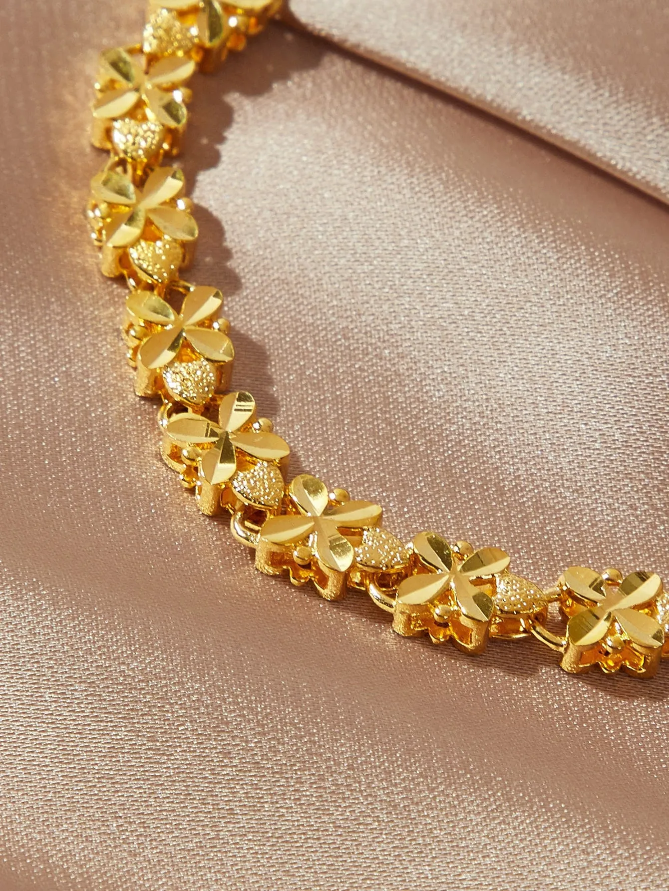Flower Link Bracelet