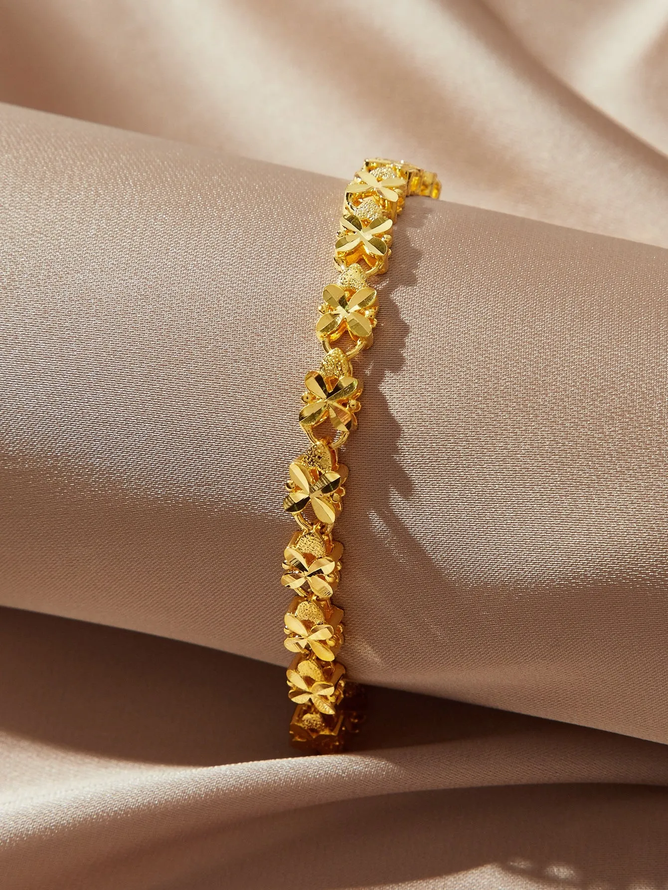 Flower Link Bracelet