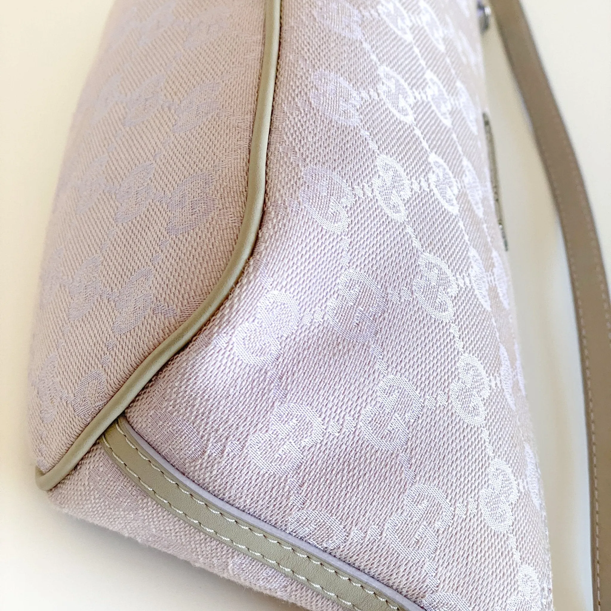 GG Canvas Mini Pochette Pouch Bag Lilac Purple
