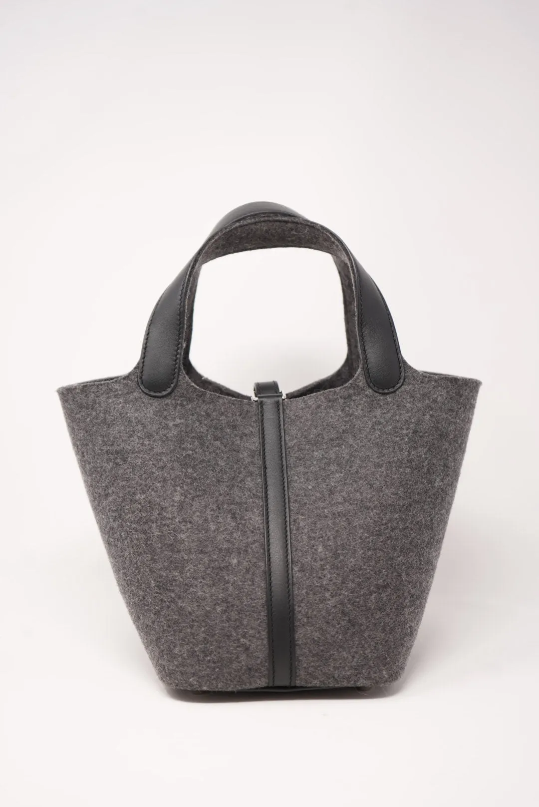 HERMES Feutre Swift Picotin 18 Black