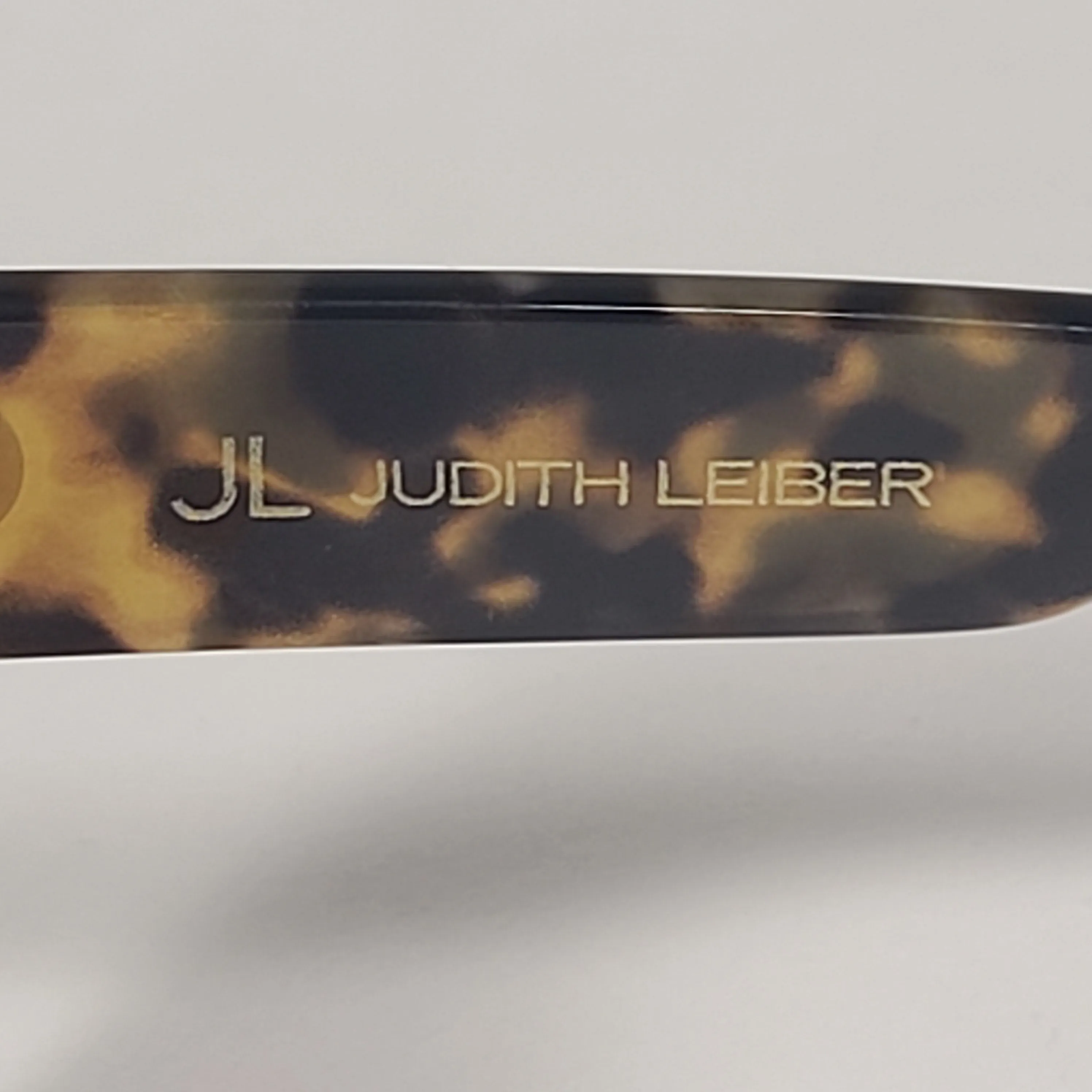 JL By Judith Leiber Foxy Square Sunglasses Milk Tortoise Frame Brown Gradient Lens