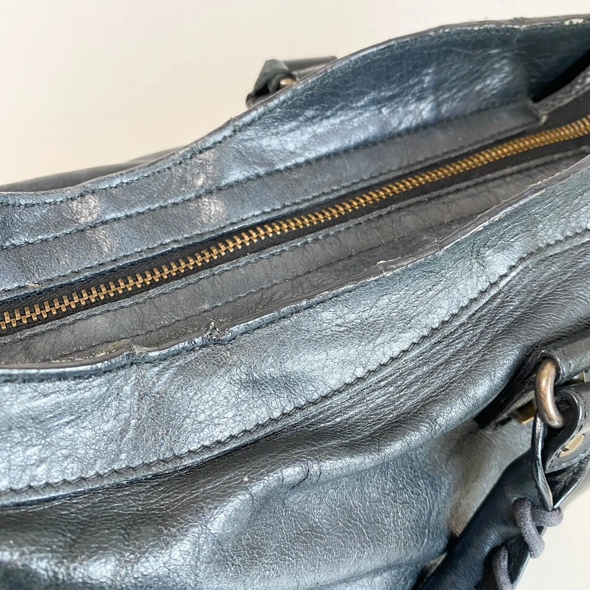 Le City Midium Top Handle Bag