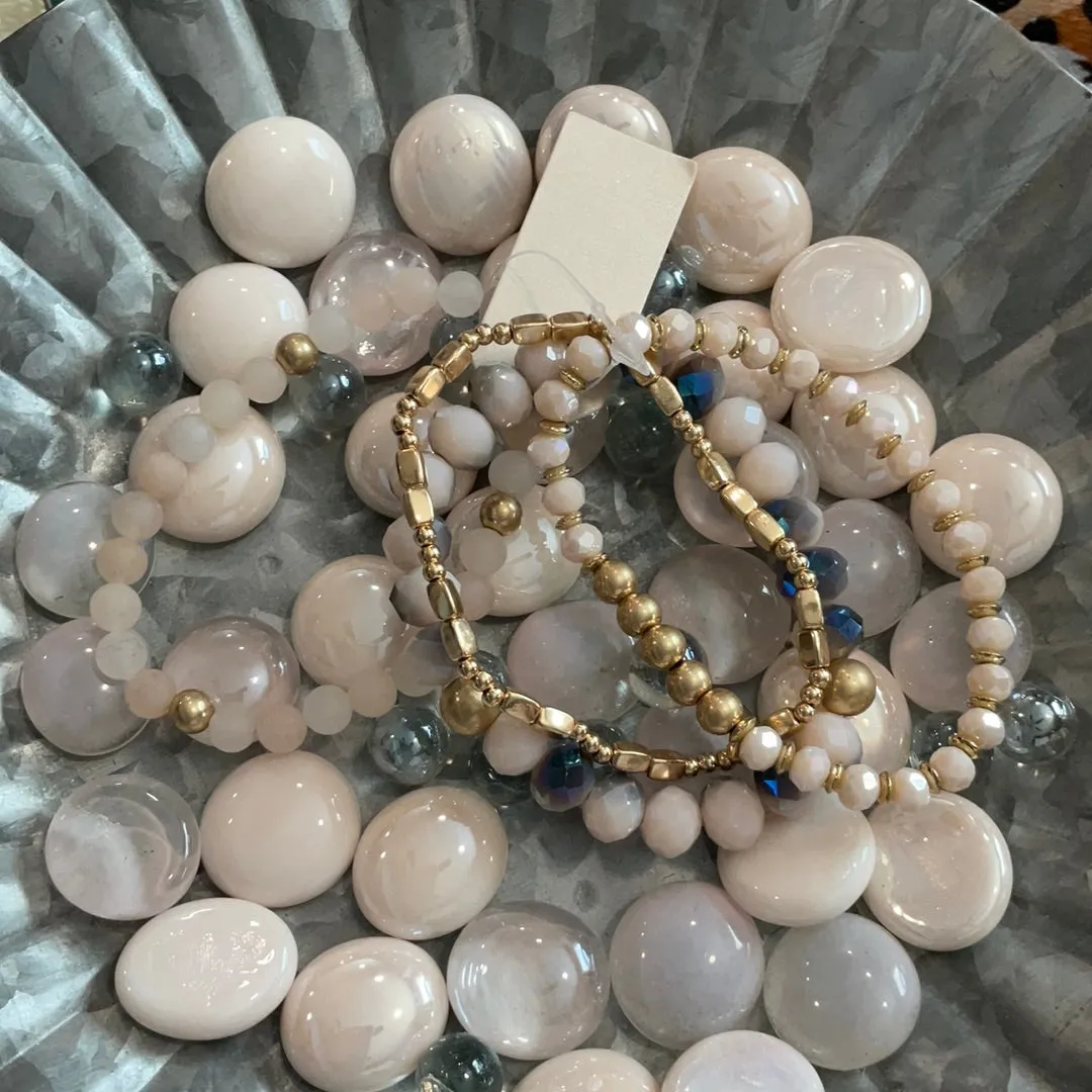 Light pink/ gold stack bracelet
