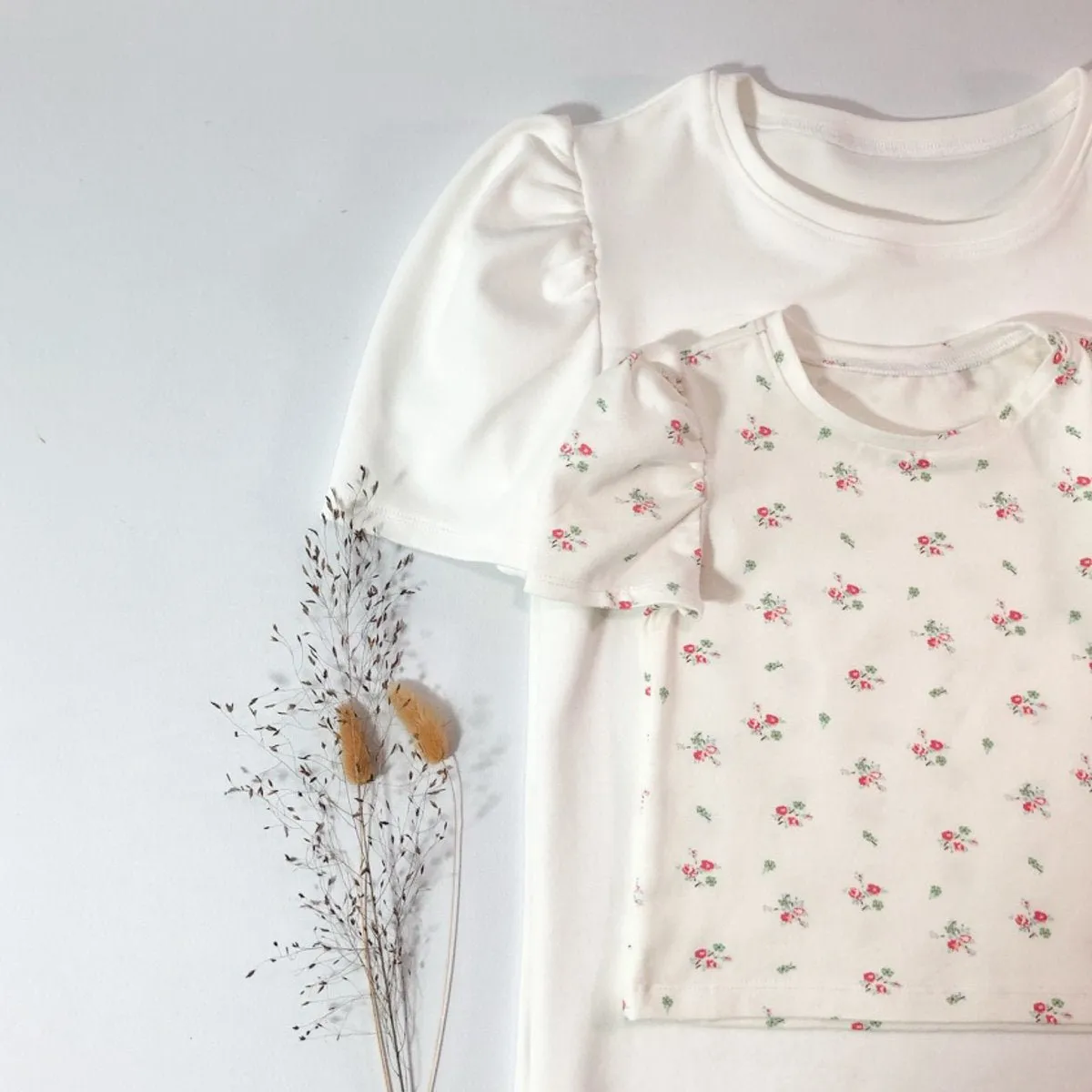 Lobelia Kids Tee-shirt Sewing Pattern - Girls 3/12 - Ikatee