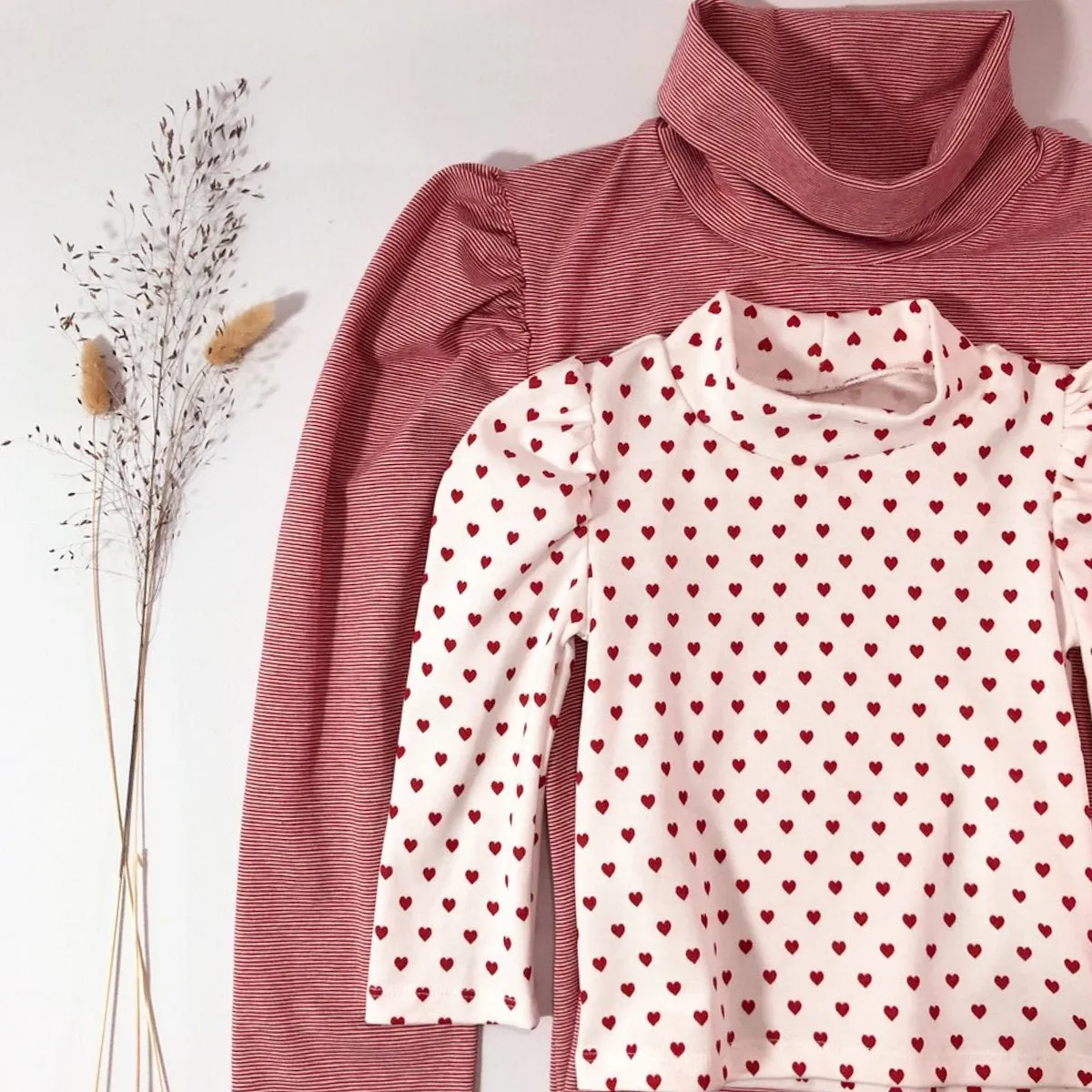 Lobelia Mum Tee-Shirt Sewing Pattern - Ladies 32/52 - Ikatee