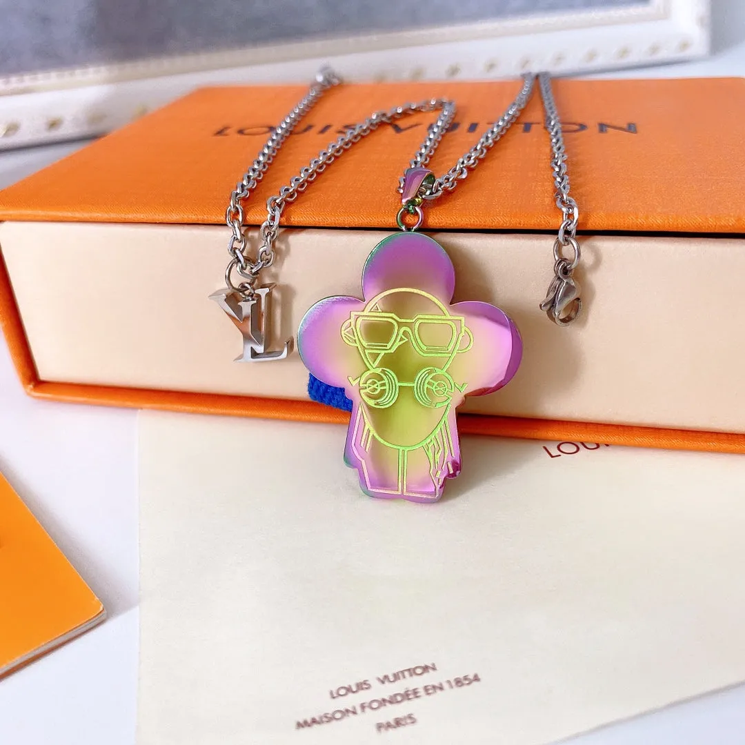 LV Necklaces 072