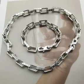 LV Necklaces 093