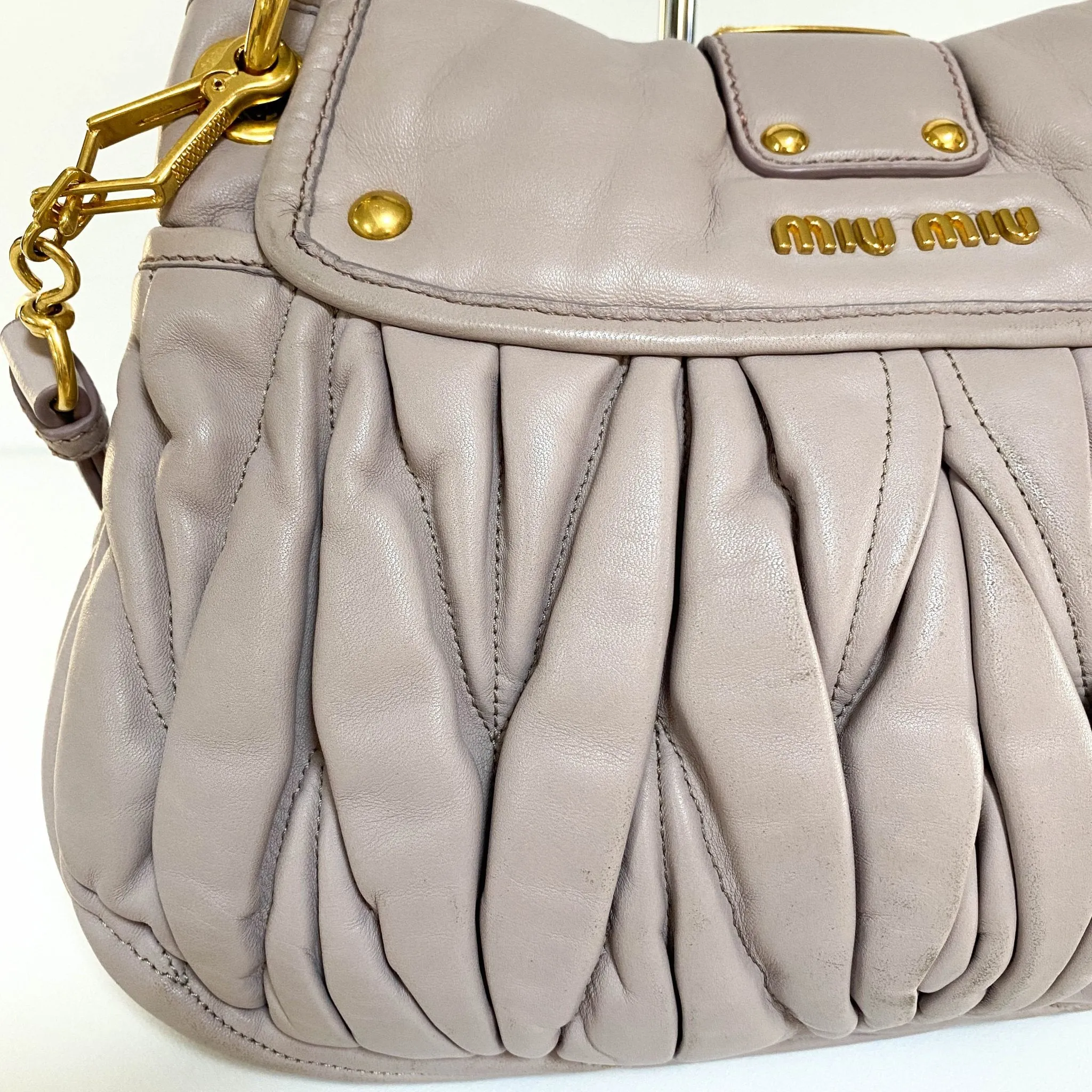 Matelassé Pale Purple Leather Handle Shoulder Bag