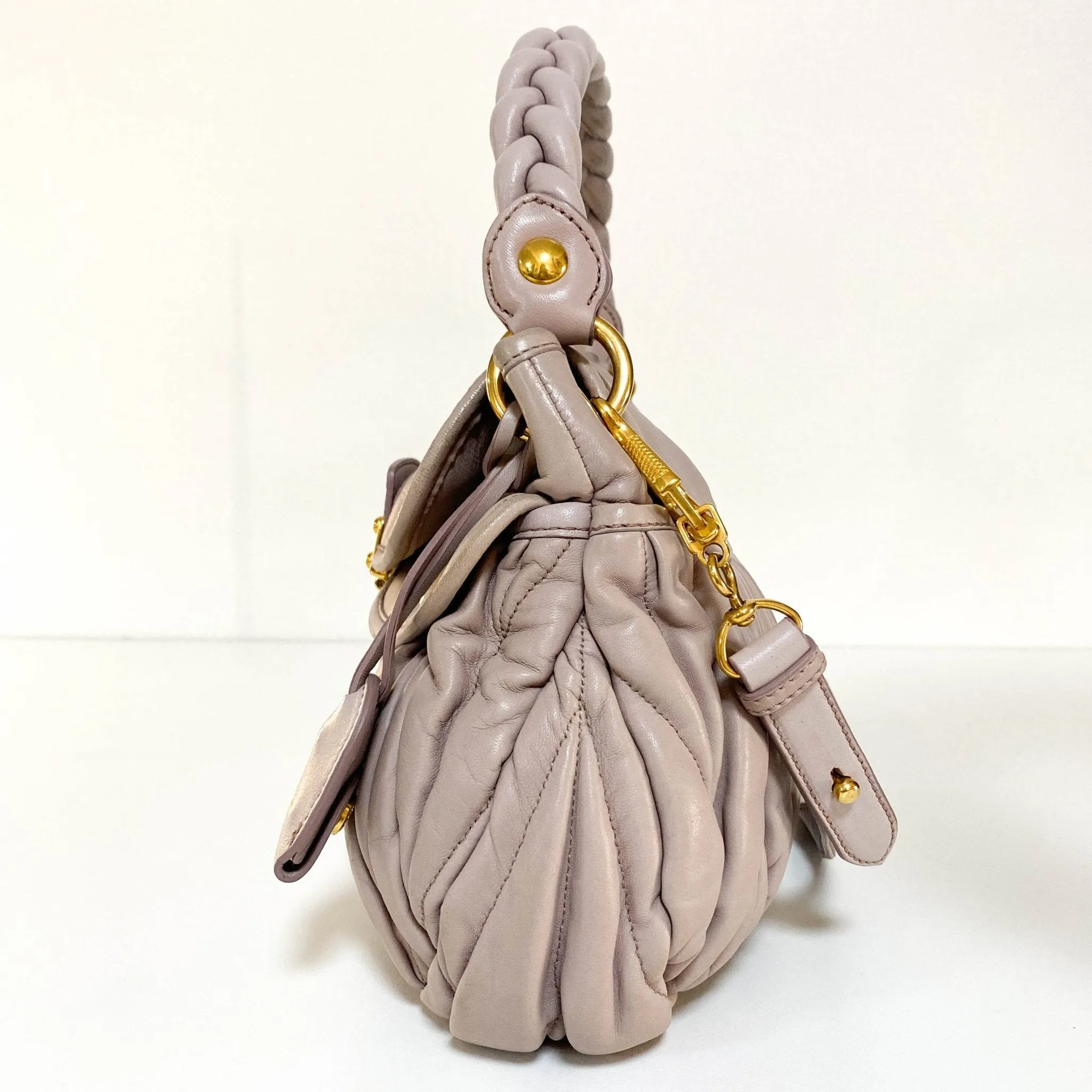 Matelassé Pale Purple Leather Handle Shoulder Bag