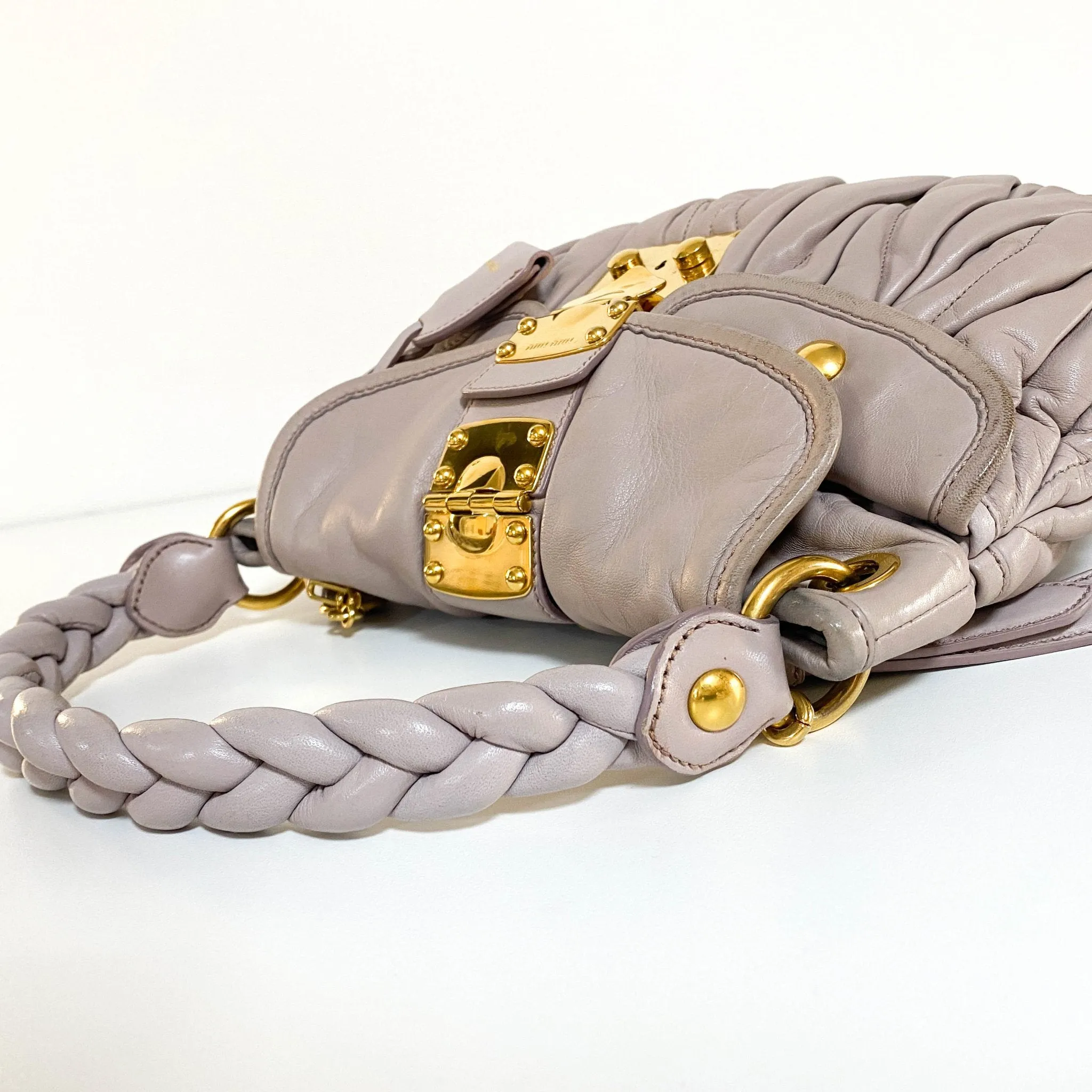 Matelassé Pale Purple Leather Handle Shoulder Bag