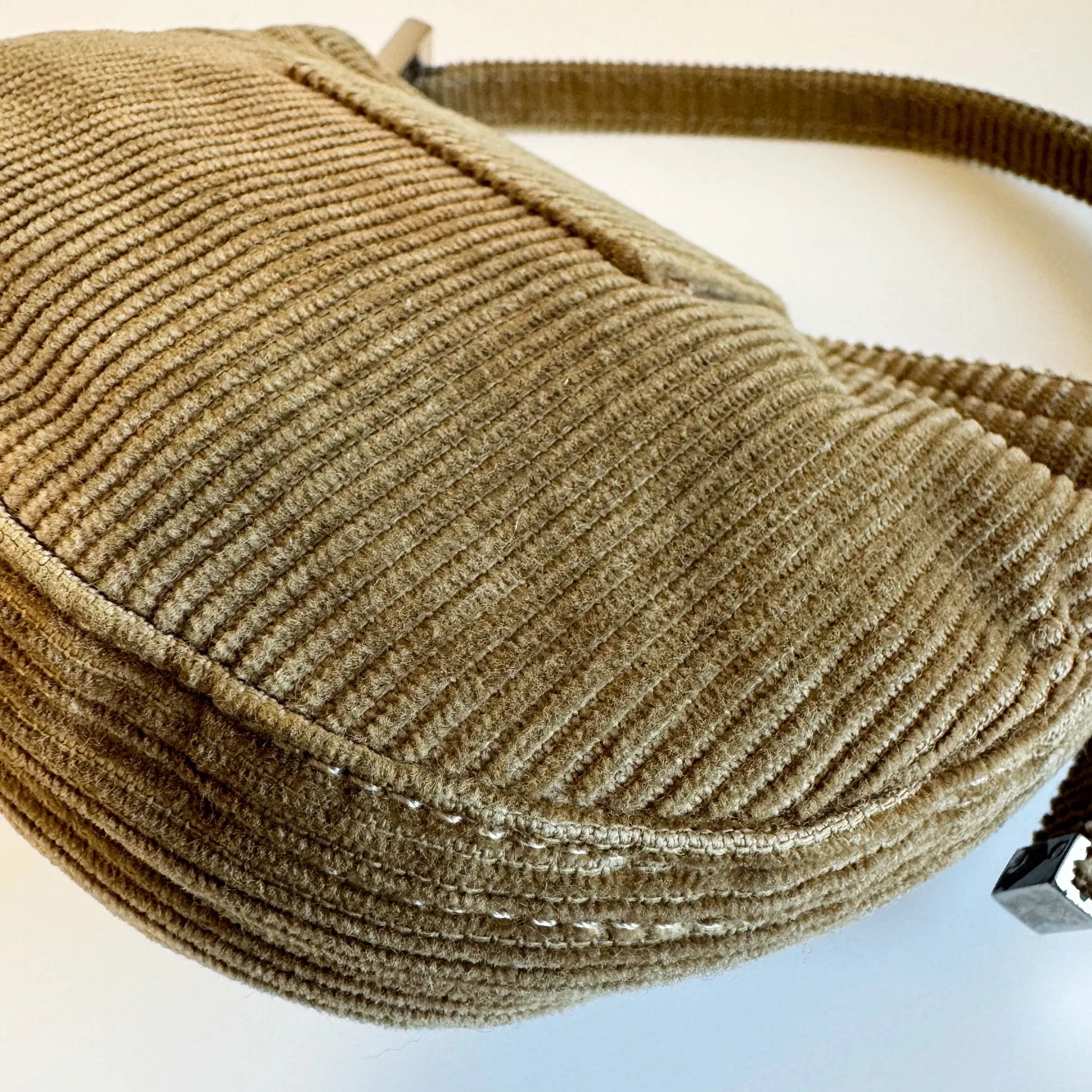 Mini Croissant Beige Corduroy