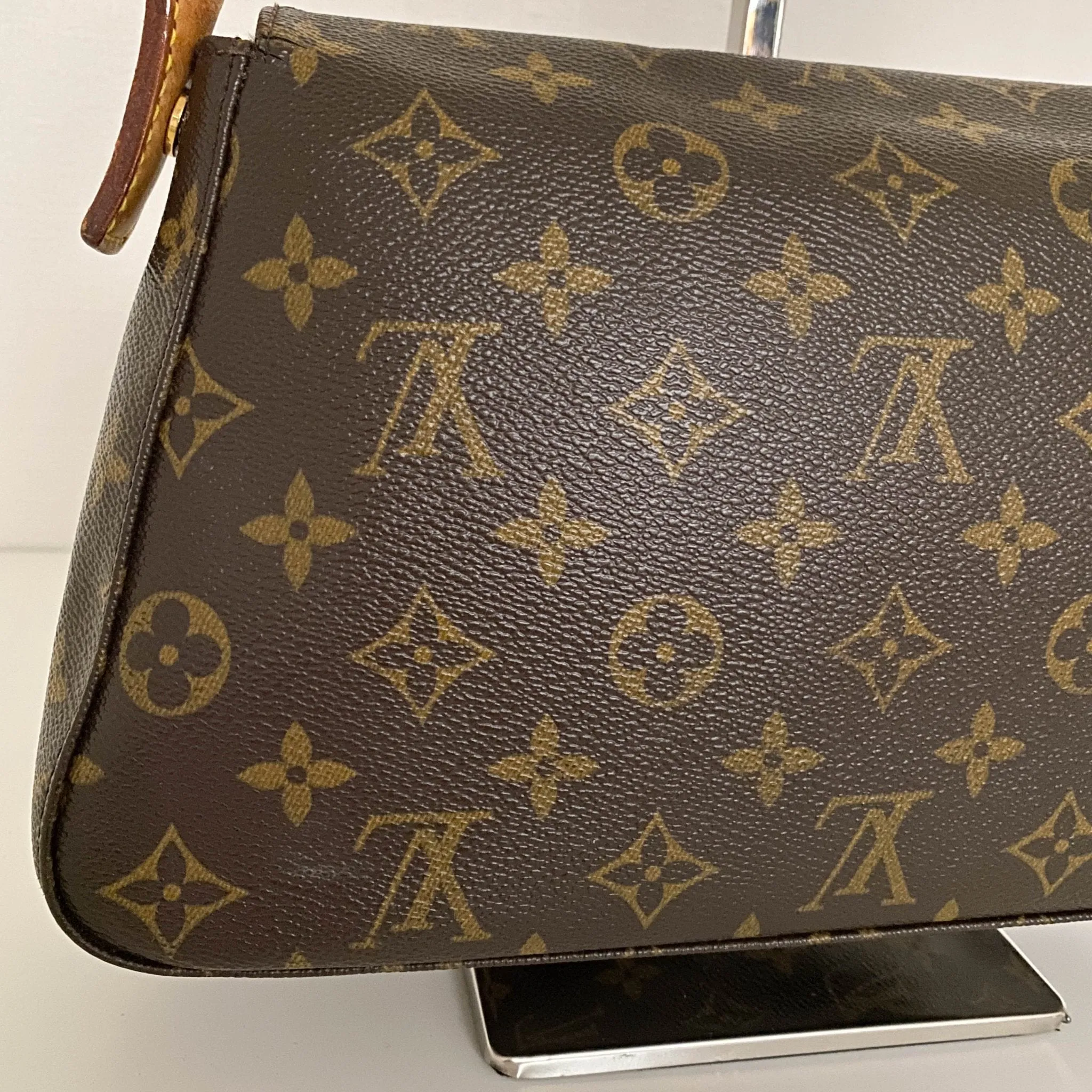 Monogram Looping Mini
