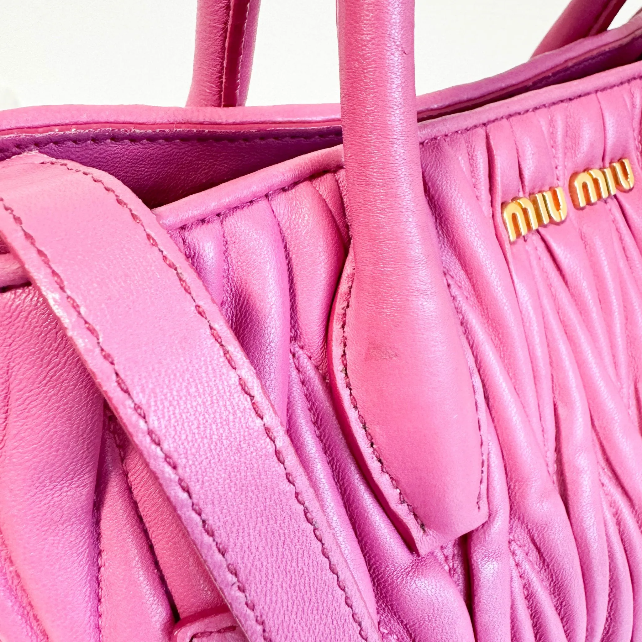 Nappa Matelassé Leather Top Handle Shoulder Bag Pink