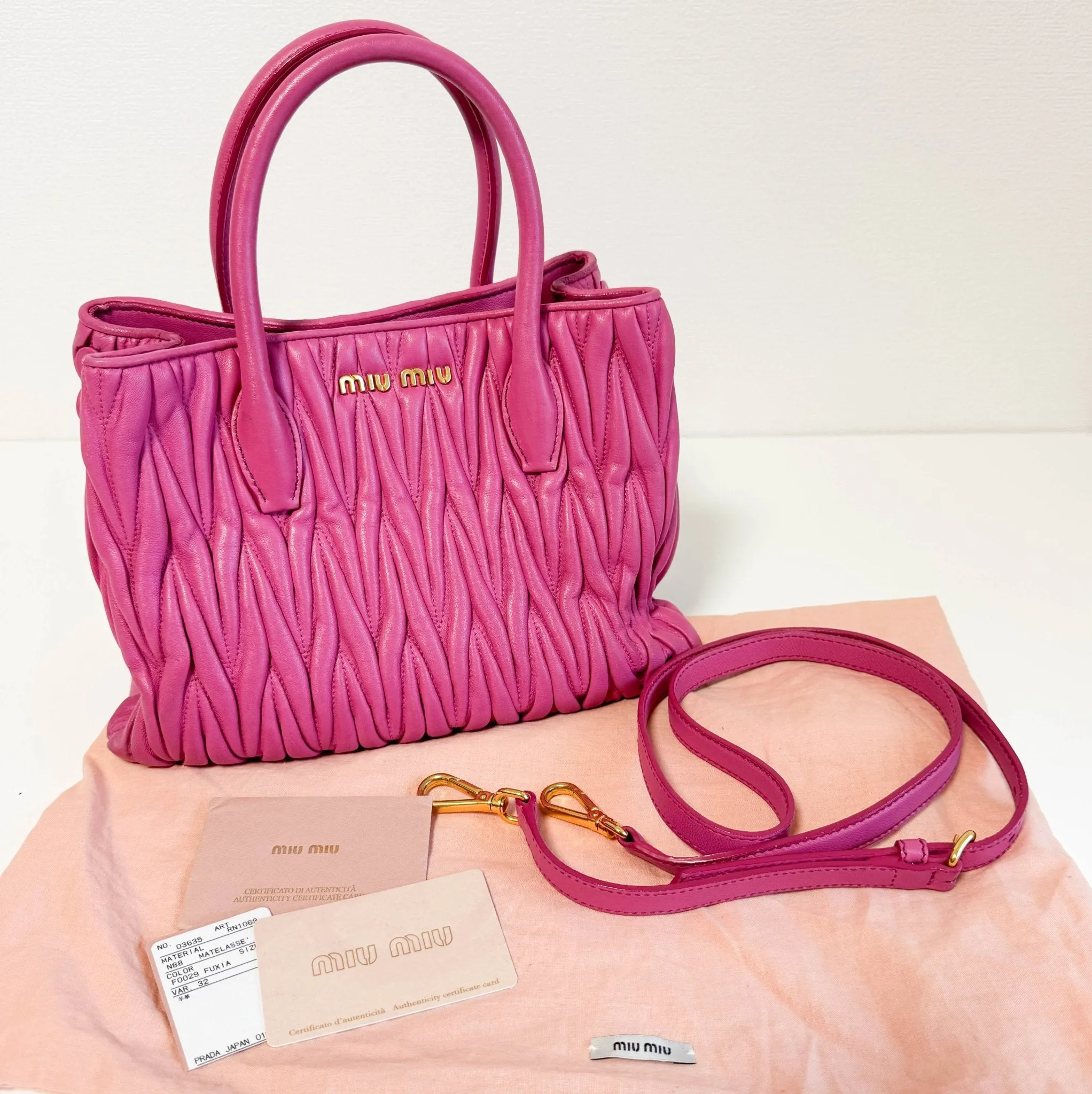 Nappa Matelassé Leather Top Handle Shoulder Bag Pink