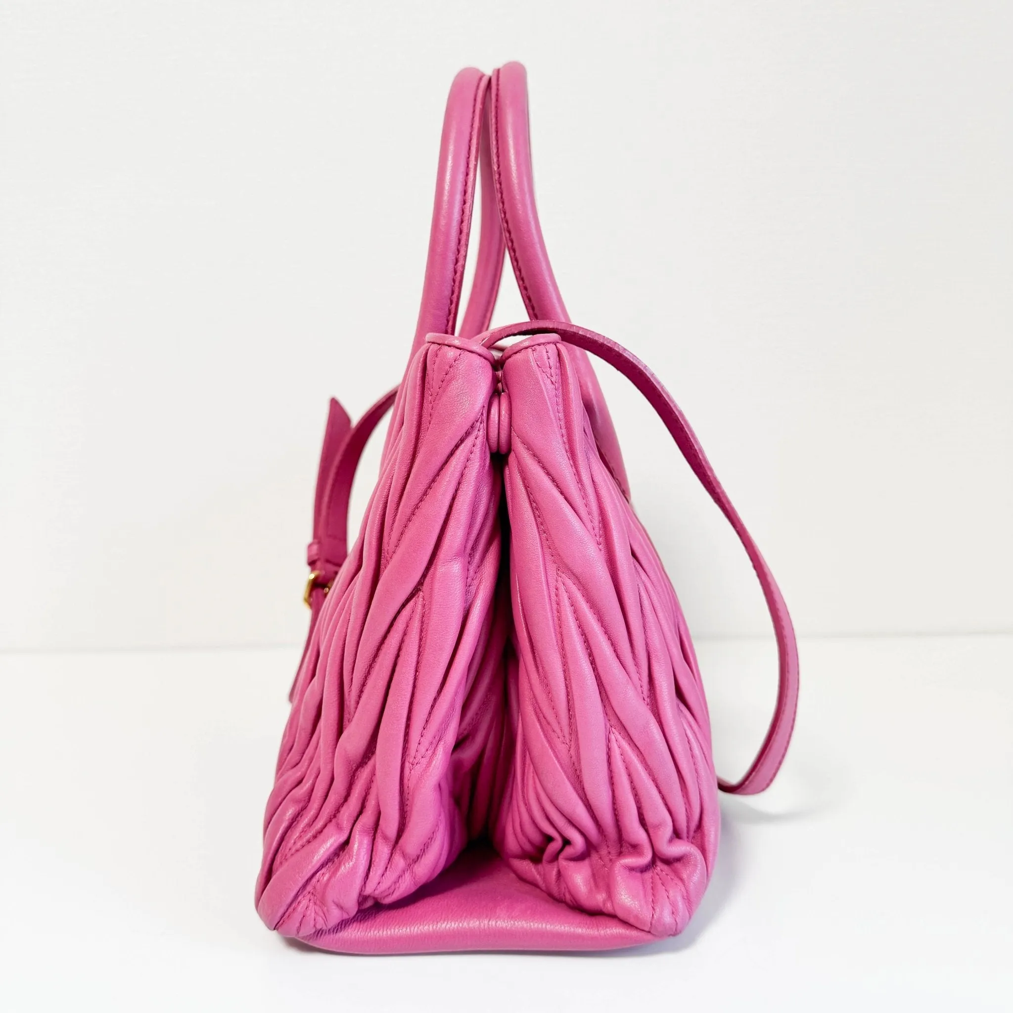 Nappa Matelassé Leather Top Handle Shoulder Bag Pink