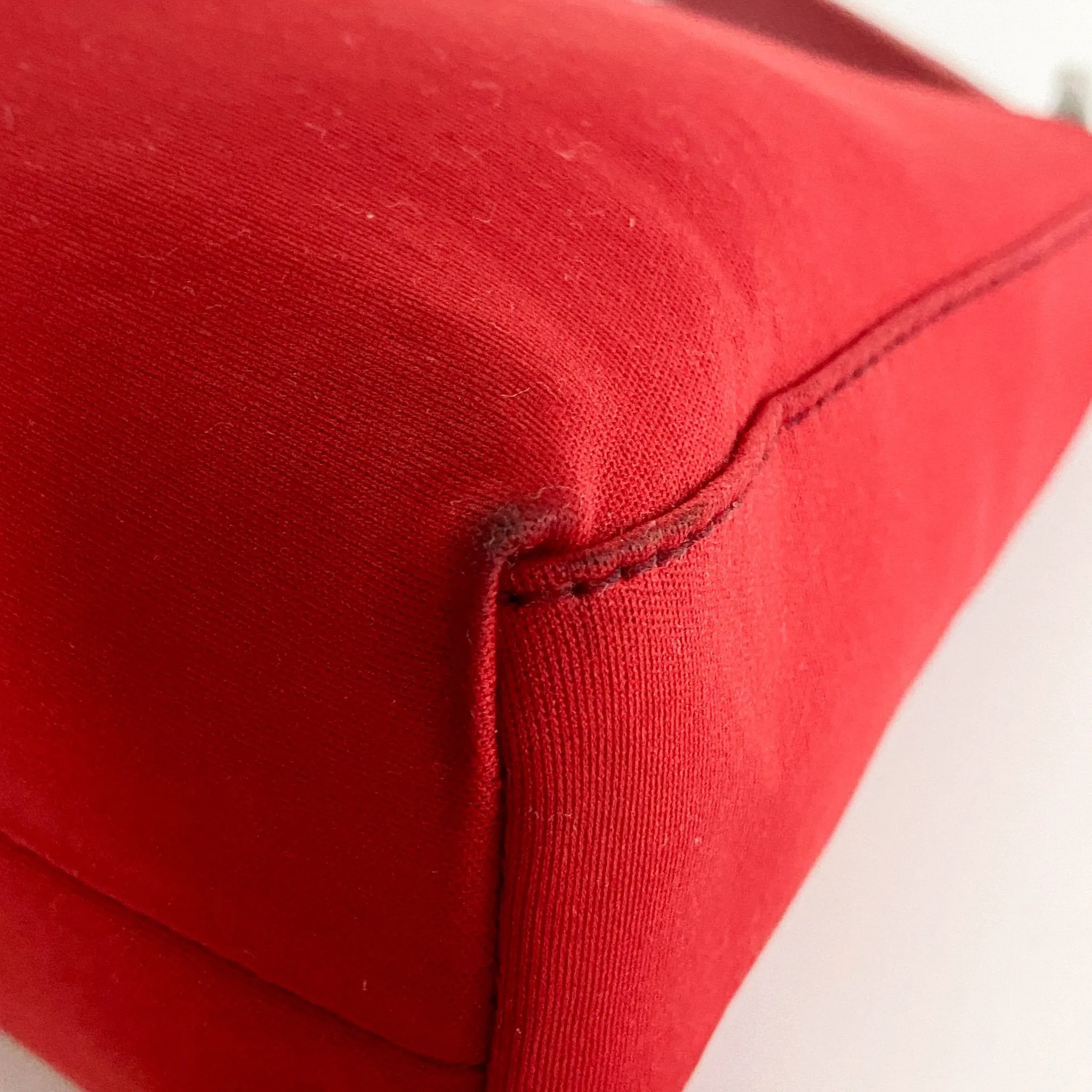 Neoprene Red Shoulder Bag