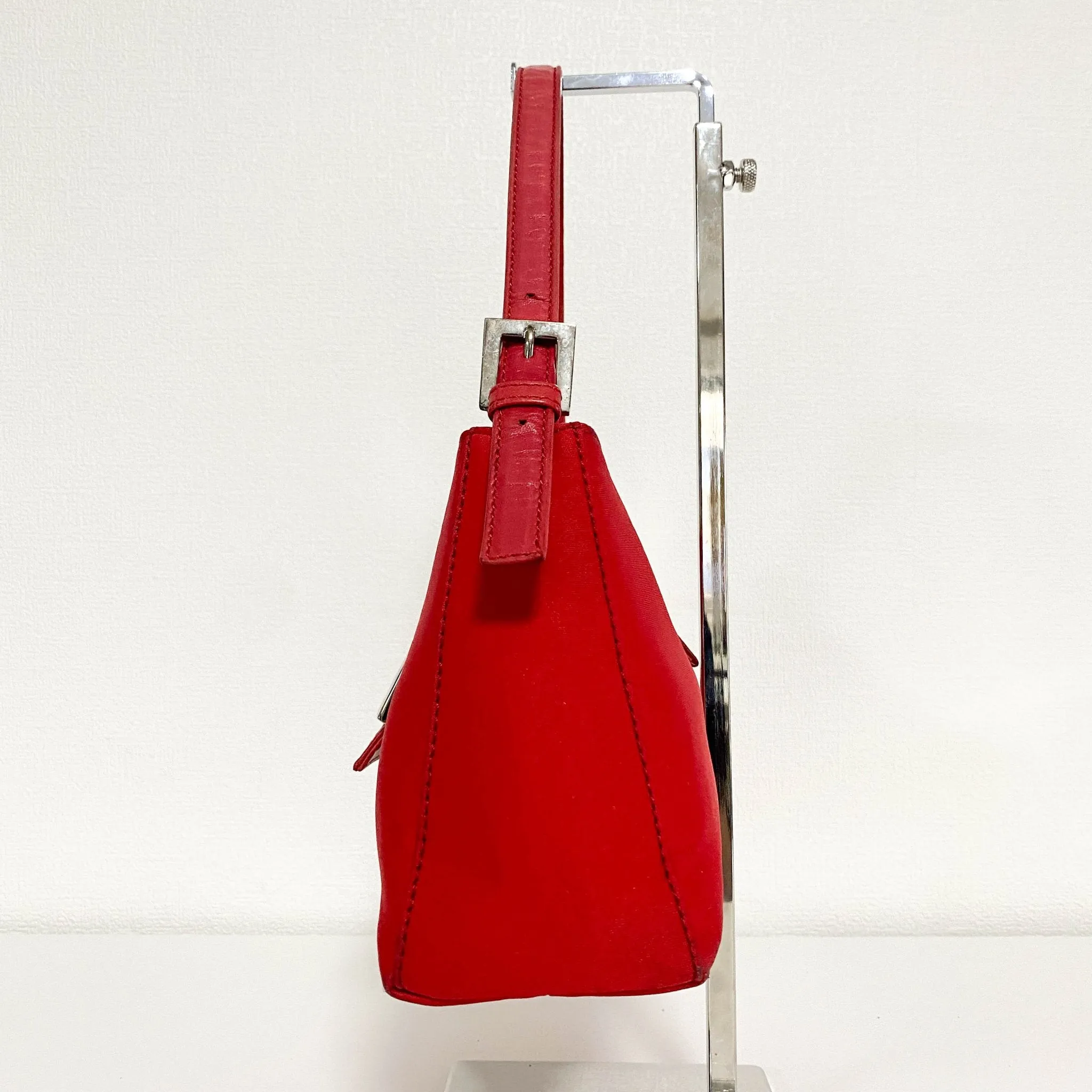 Neoprene Red Shoulder Bag