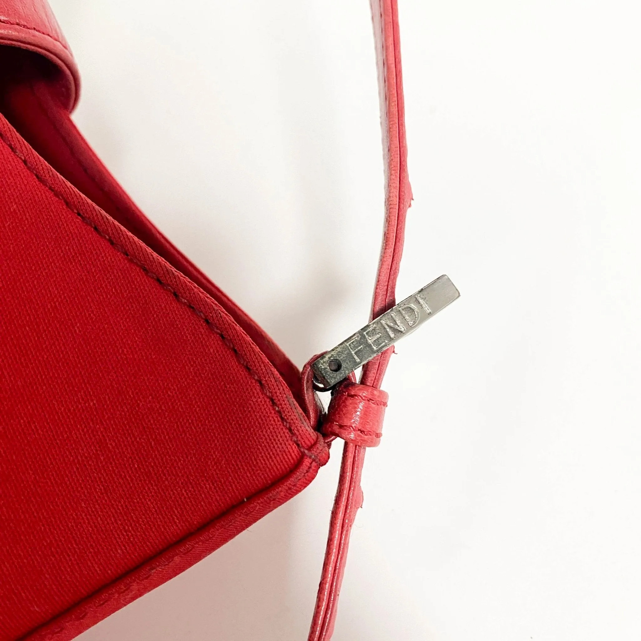 Neoprene Red Shoulder Bag