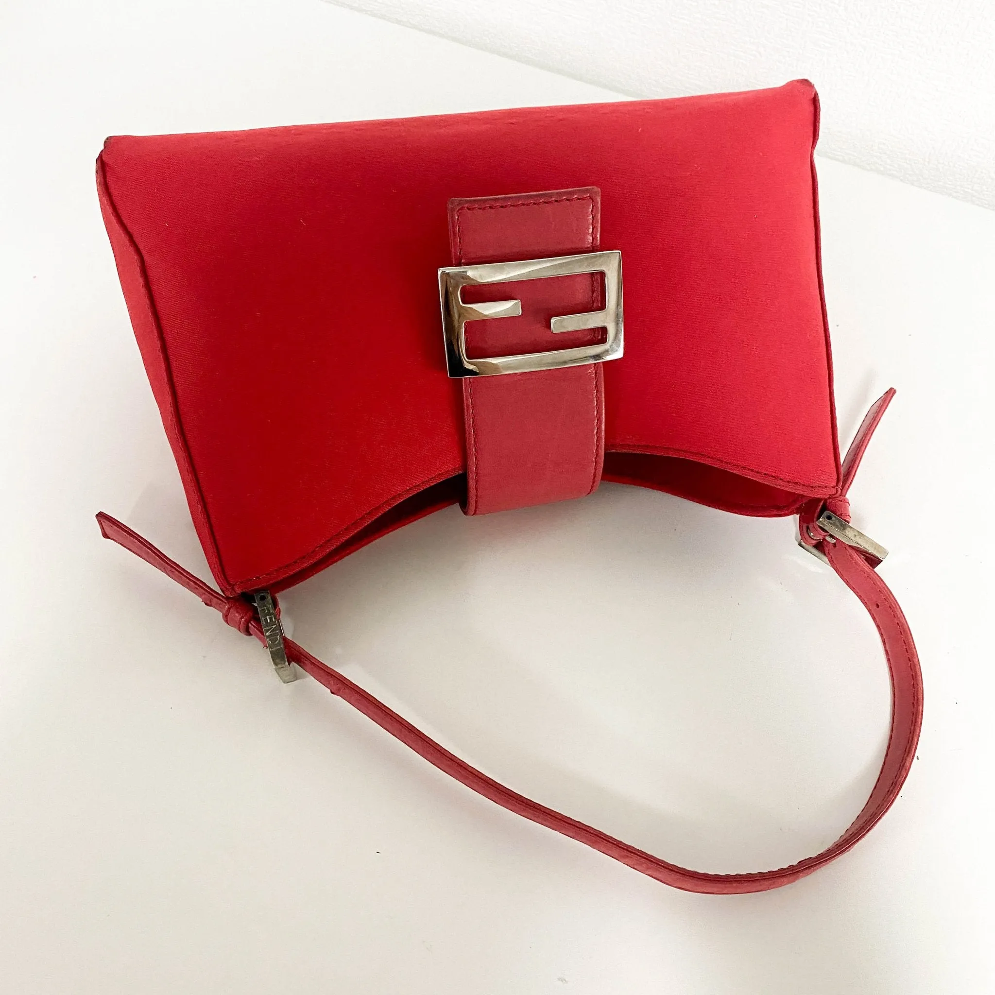 Neoprene Red Shoulder Bag