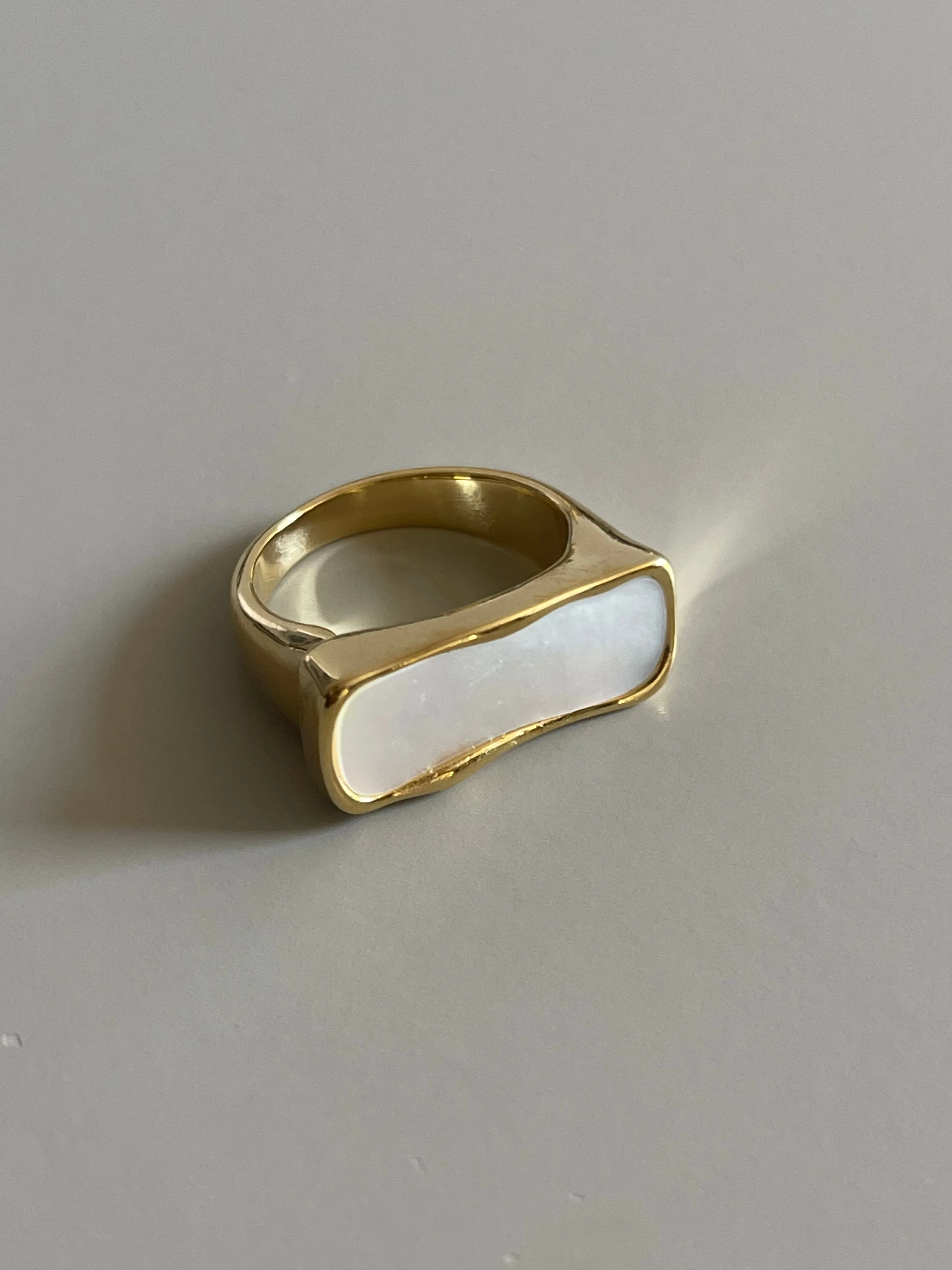 Organic Mother Of Pearl Wave Bar Ring In Gold & Ivory