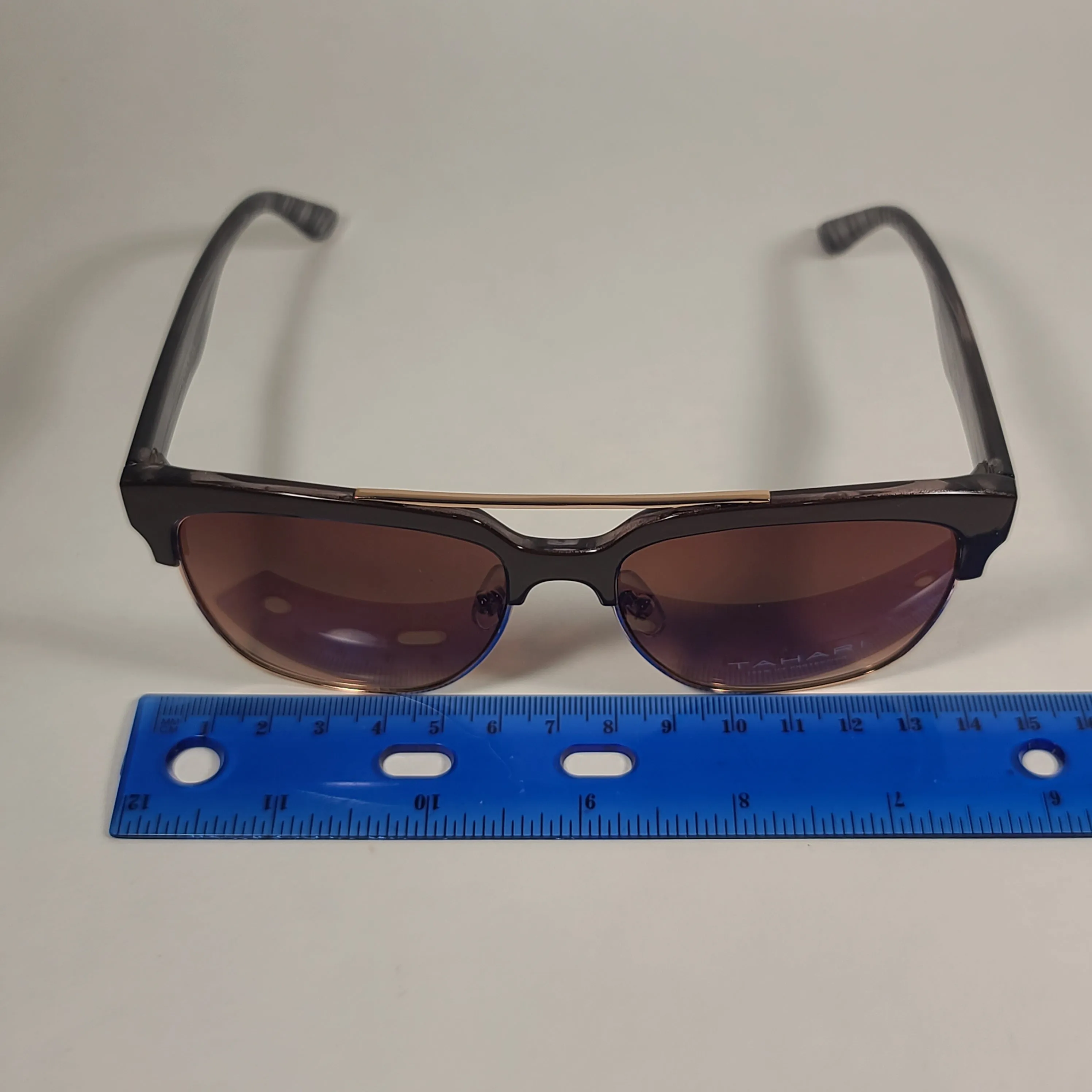 Tahari Square Club Sunglasses Brown Coffee Frame Brown Gradient Lens TH680 COF