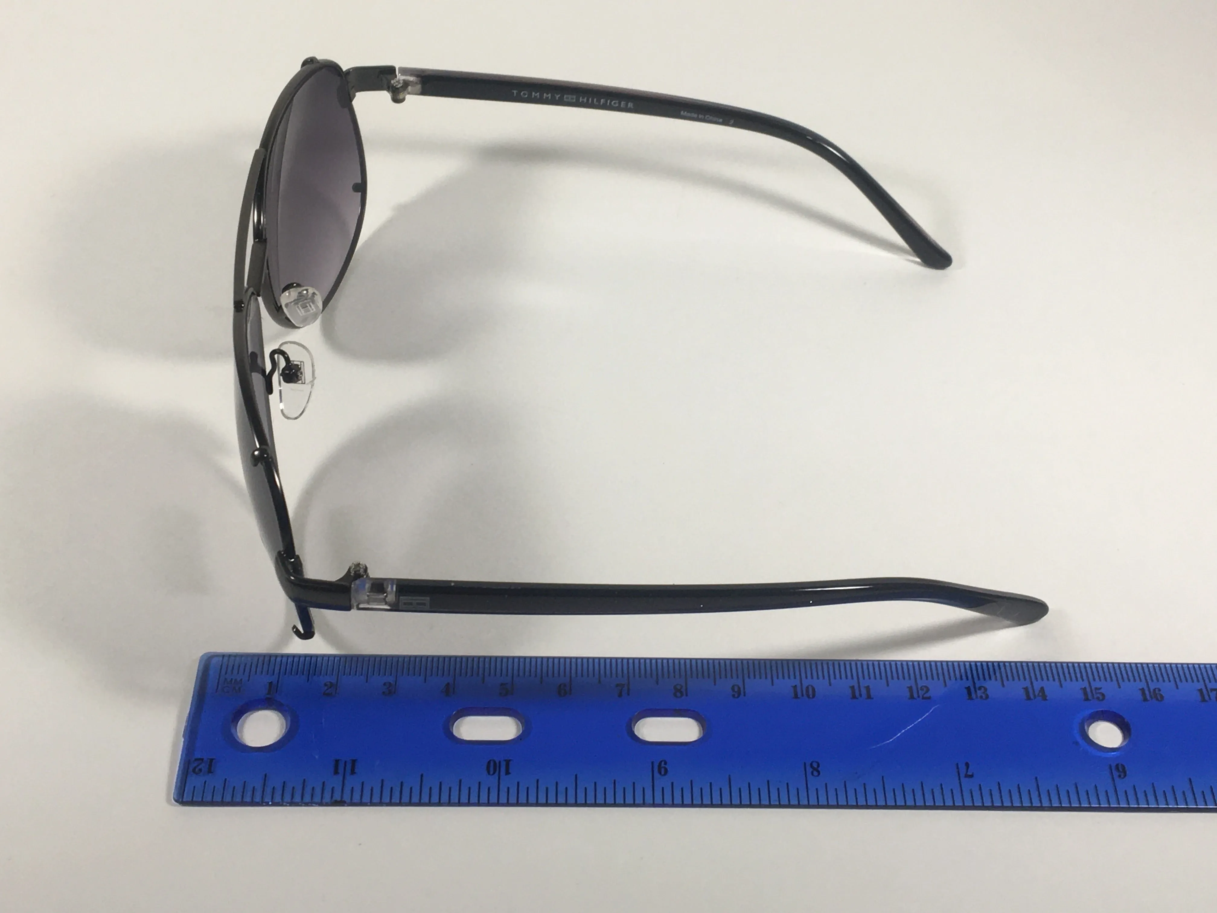 Tommy Hilfiger Bradshaw Aviator Sunglasses Gunmetal Frame Gray Gradient Lens BRADSHAW WM OL06