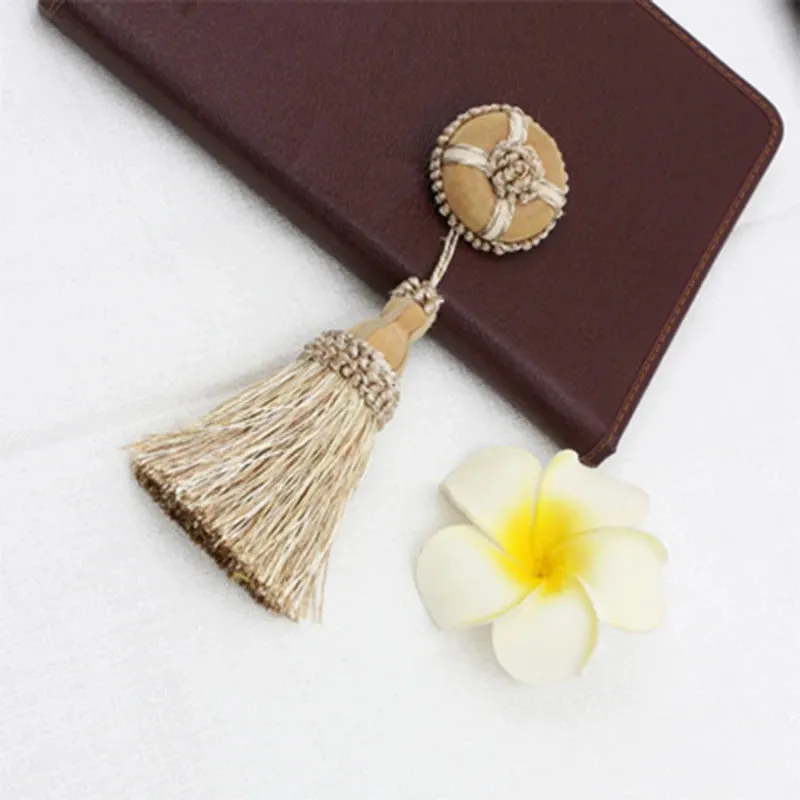 Utku Key Tassel