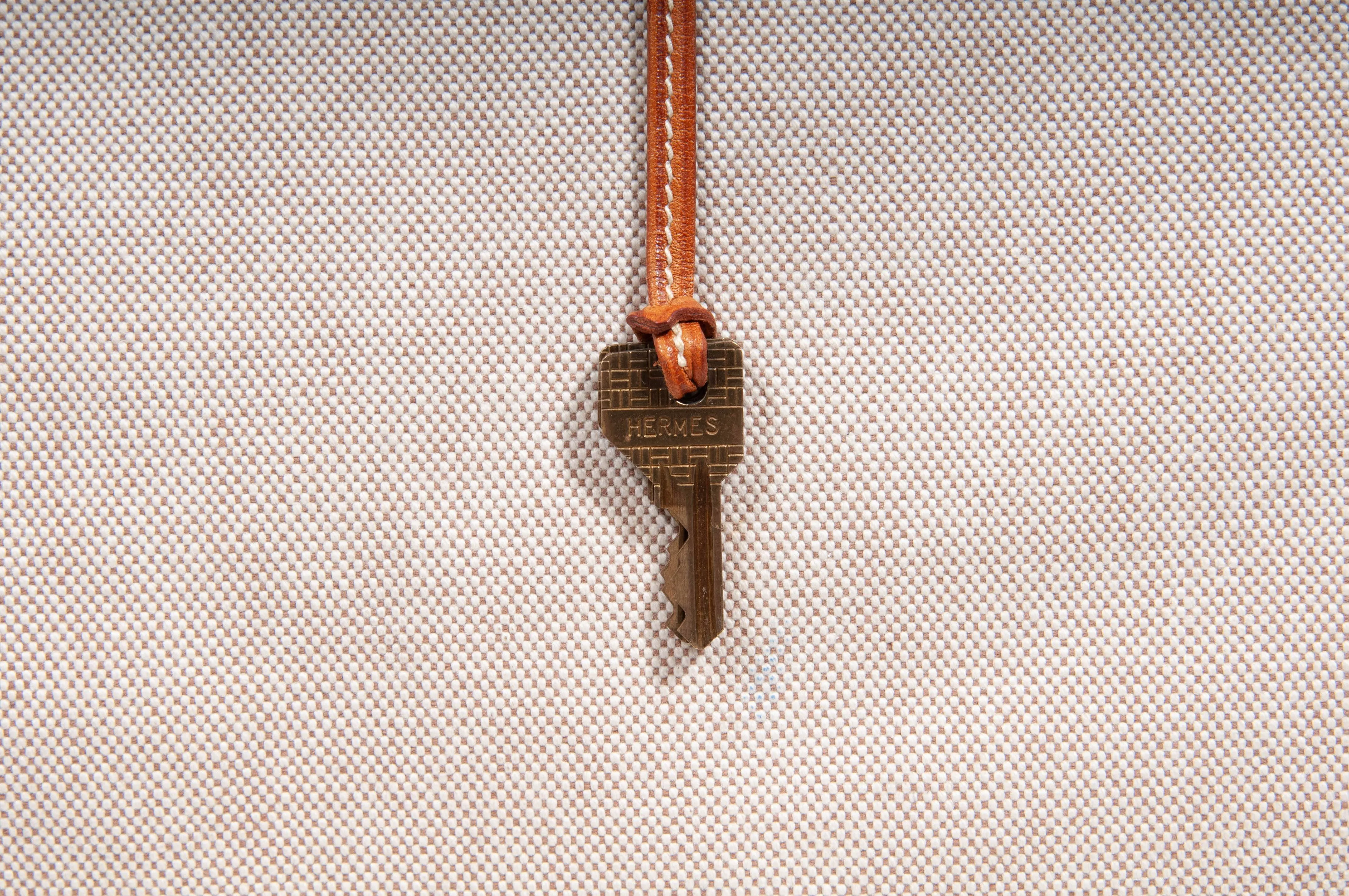 Vintage 55cm HAC