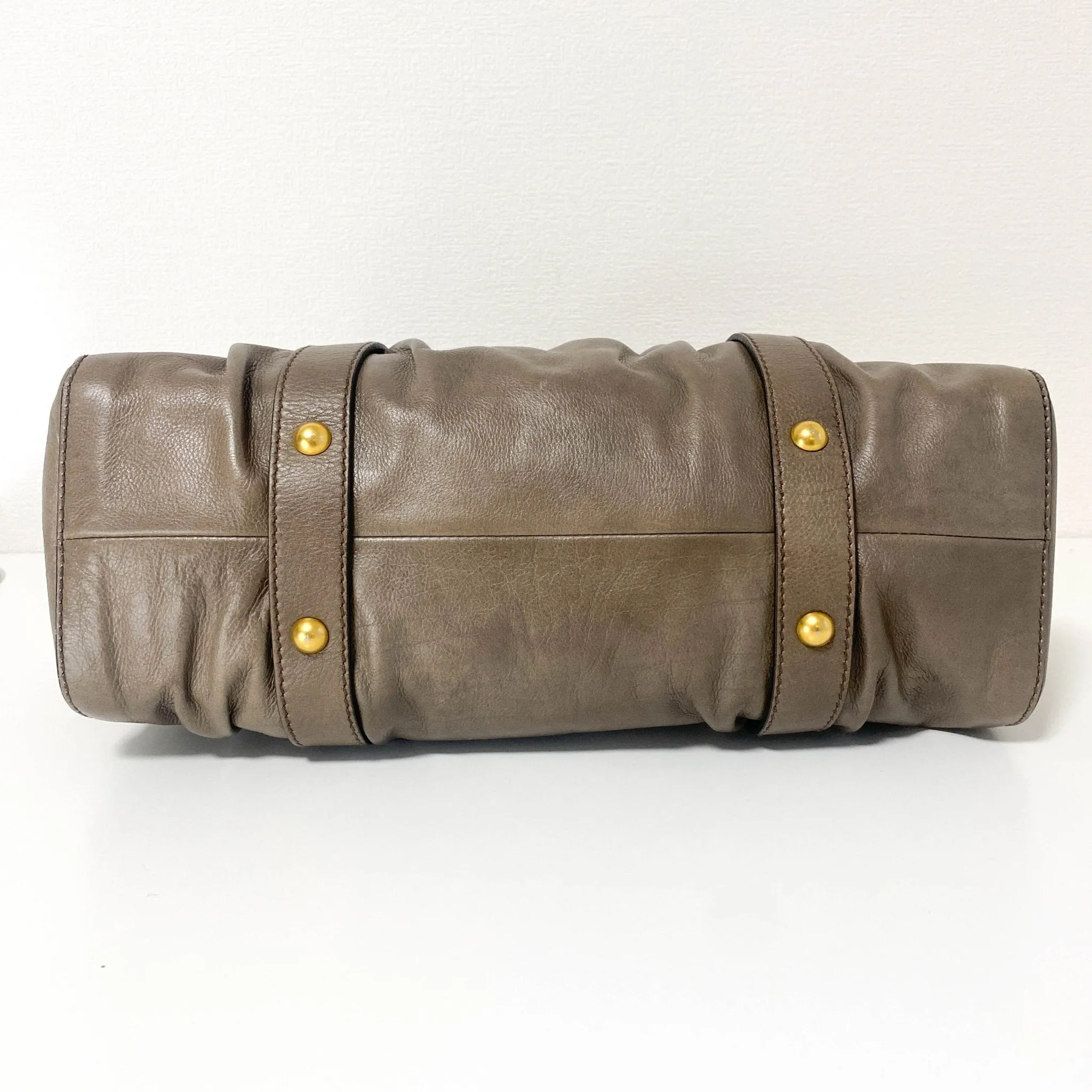 Vitello Lux Bauletto Leather Handbag Smoke Grey