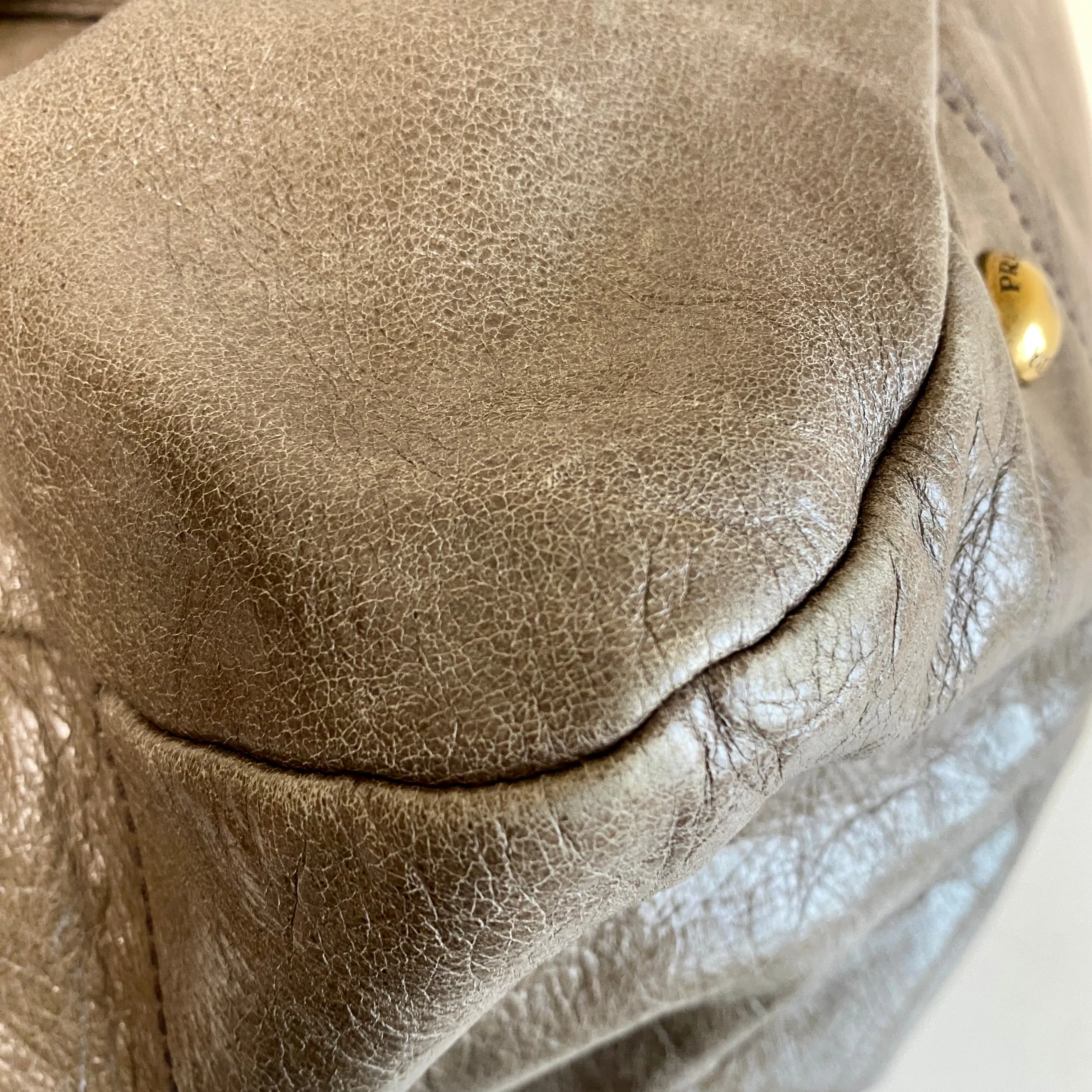 Vitello Shine Khaki Leather Hand Bag