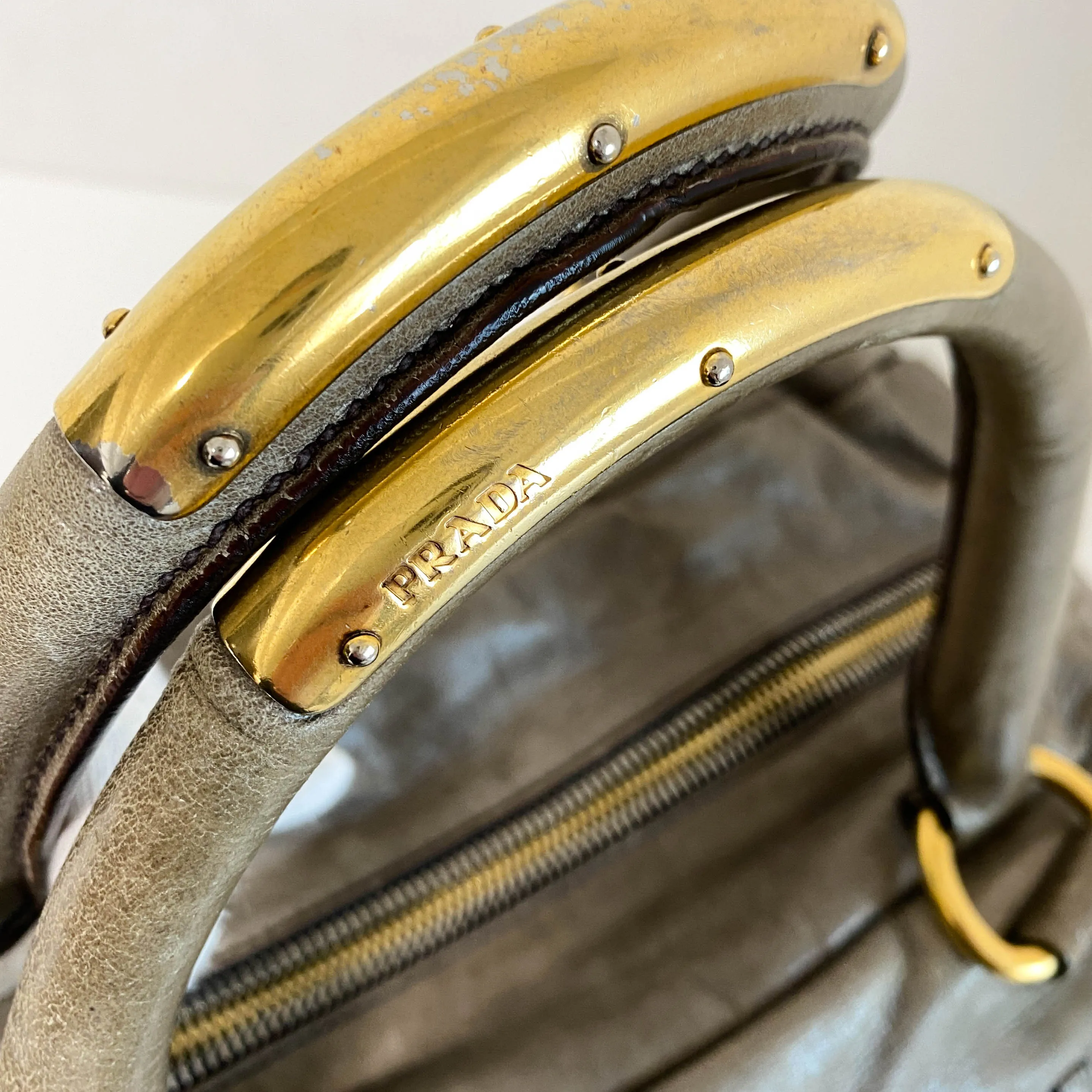 Vitello Shine Khaki Leather Hand Bag