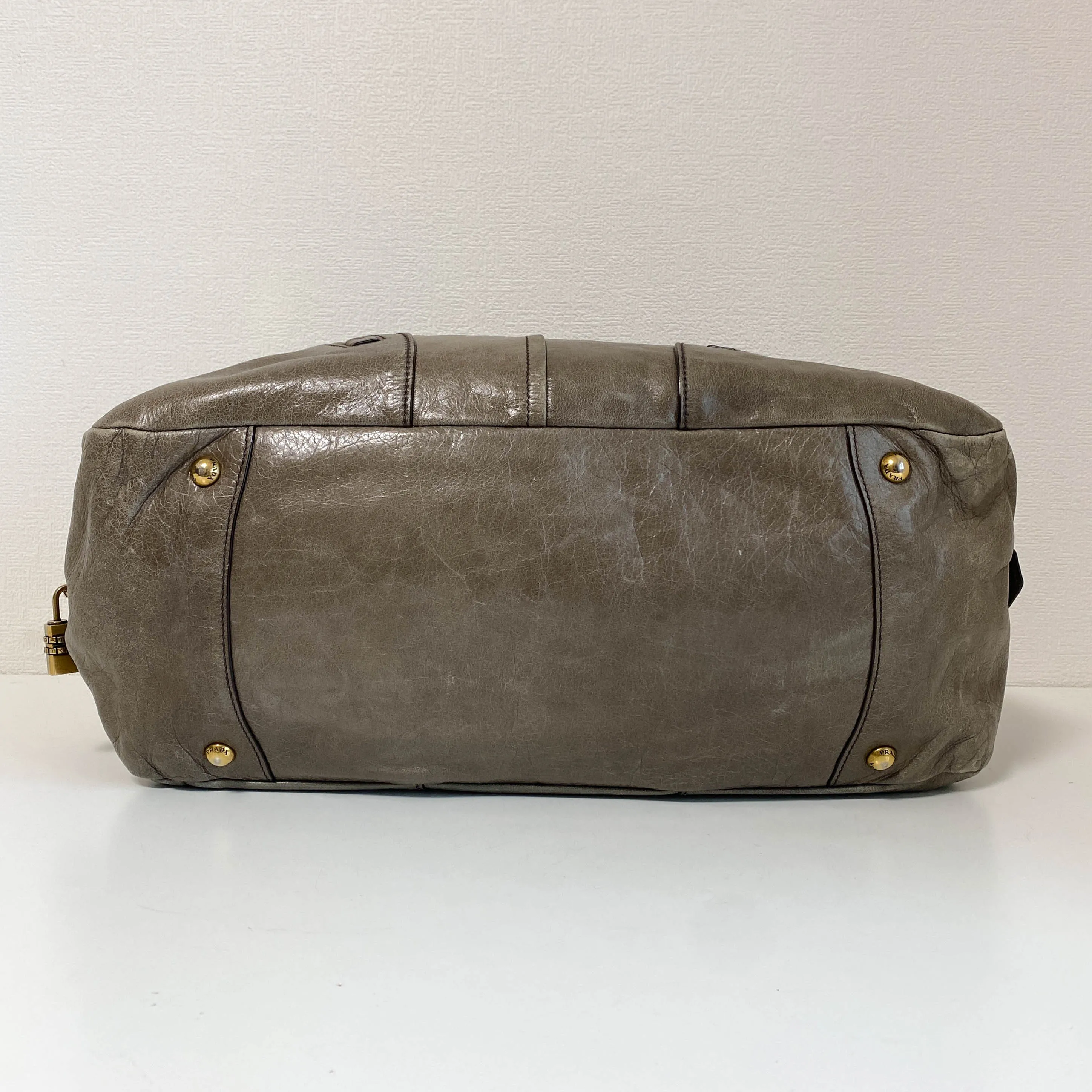 Vitello Shine Khaki Leather Hand Bag