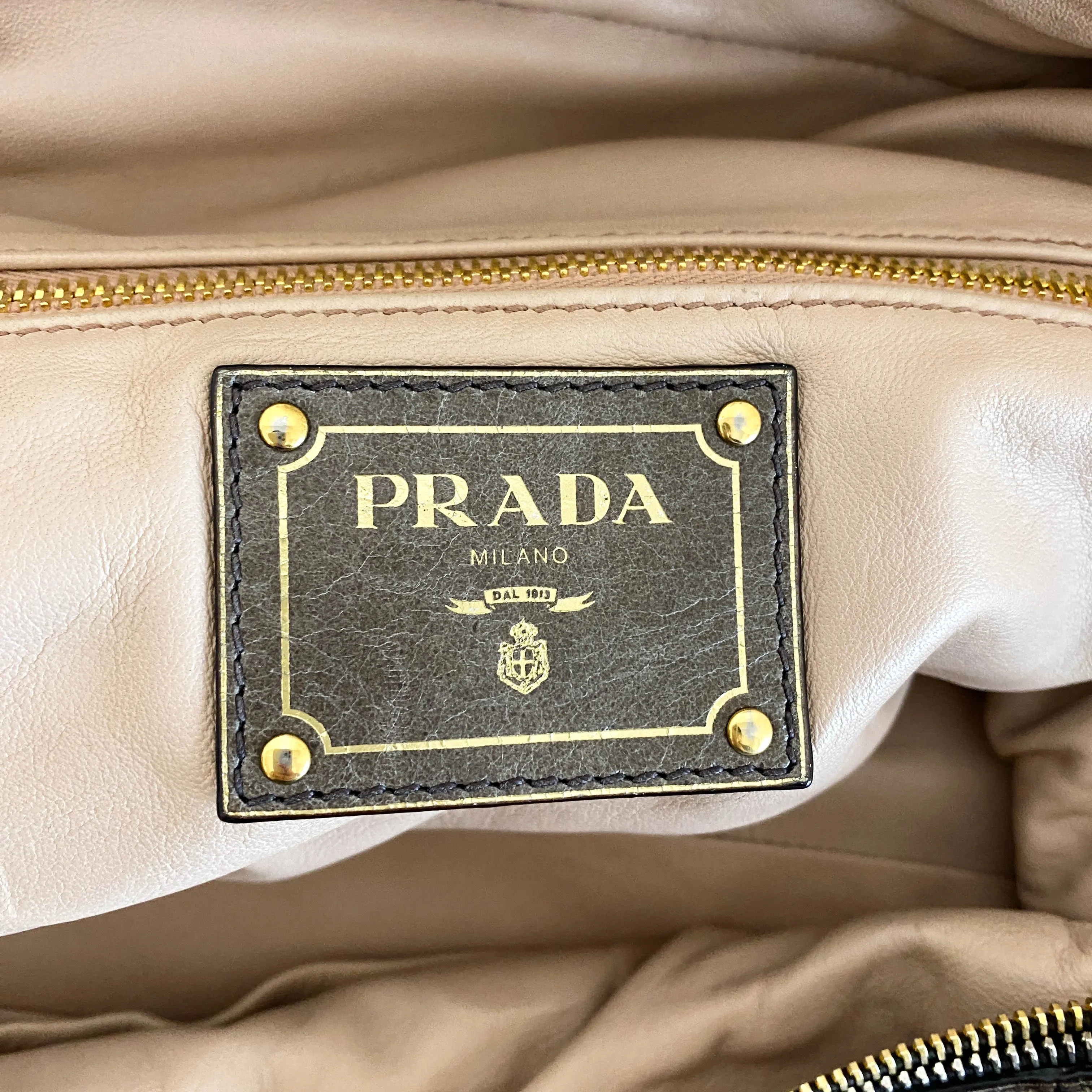Vitello Shine Khaki Leather Hand Bag