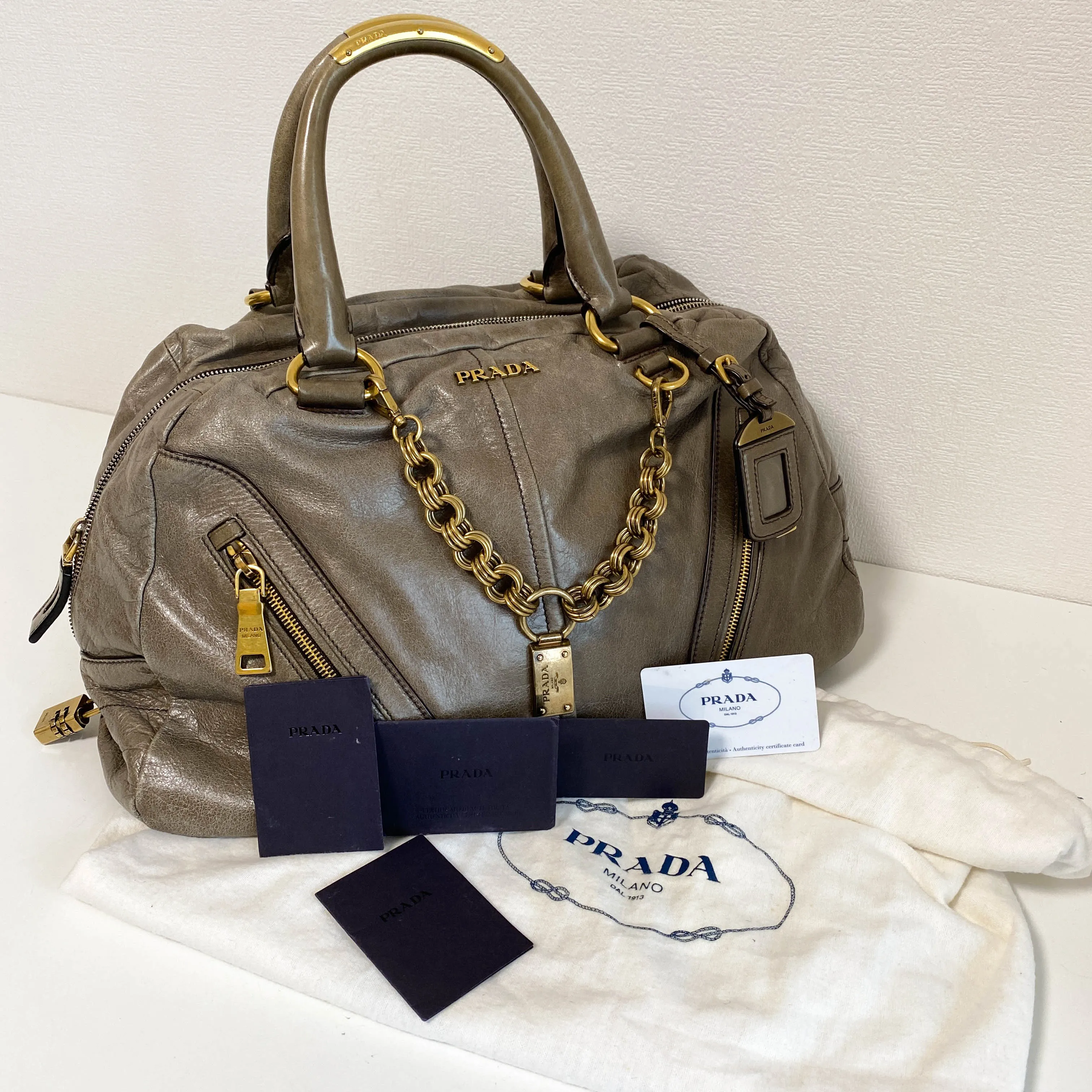 Vitello Shine Khaki Leather Hand Bag