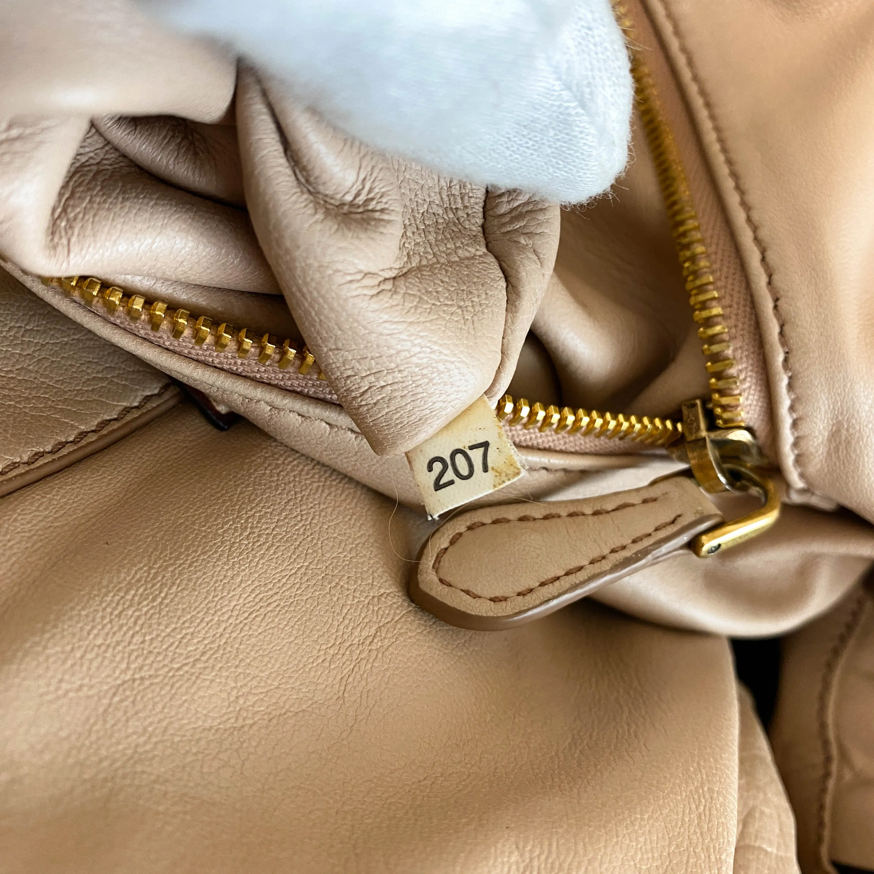 Vitello Shine Khaki Leather Hand Bag