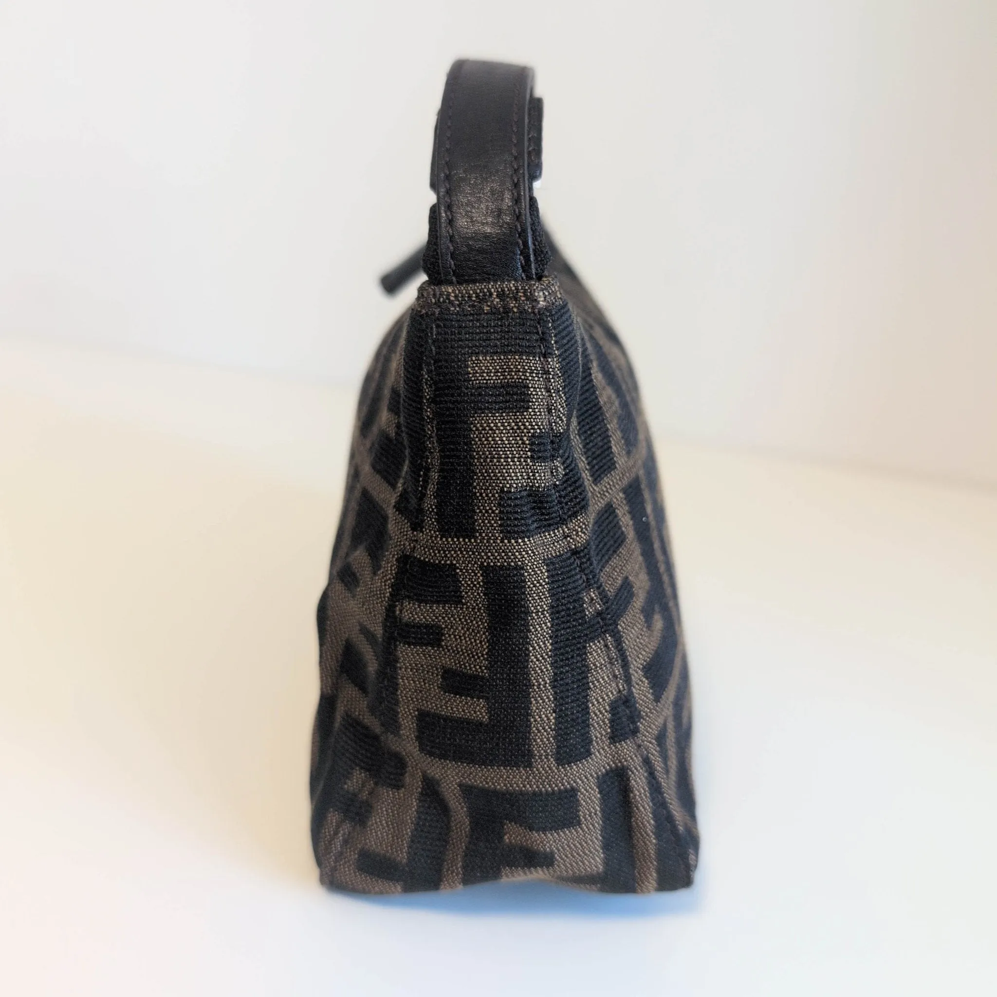 Zucca Brown Canvas Pouch Bag