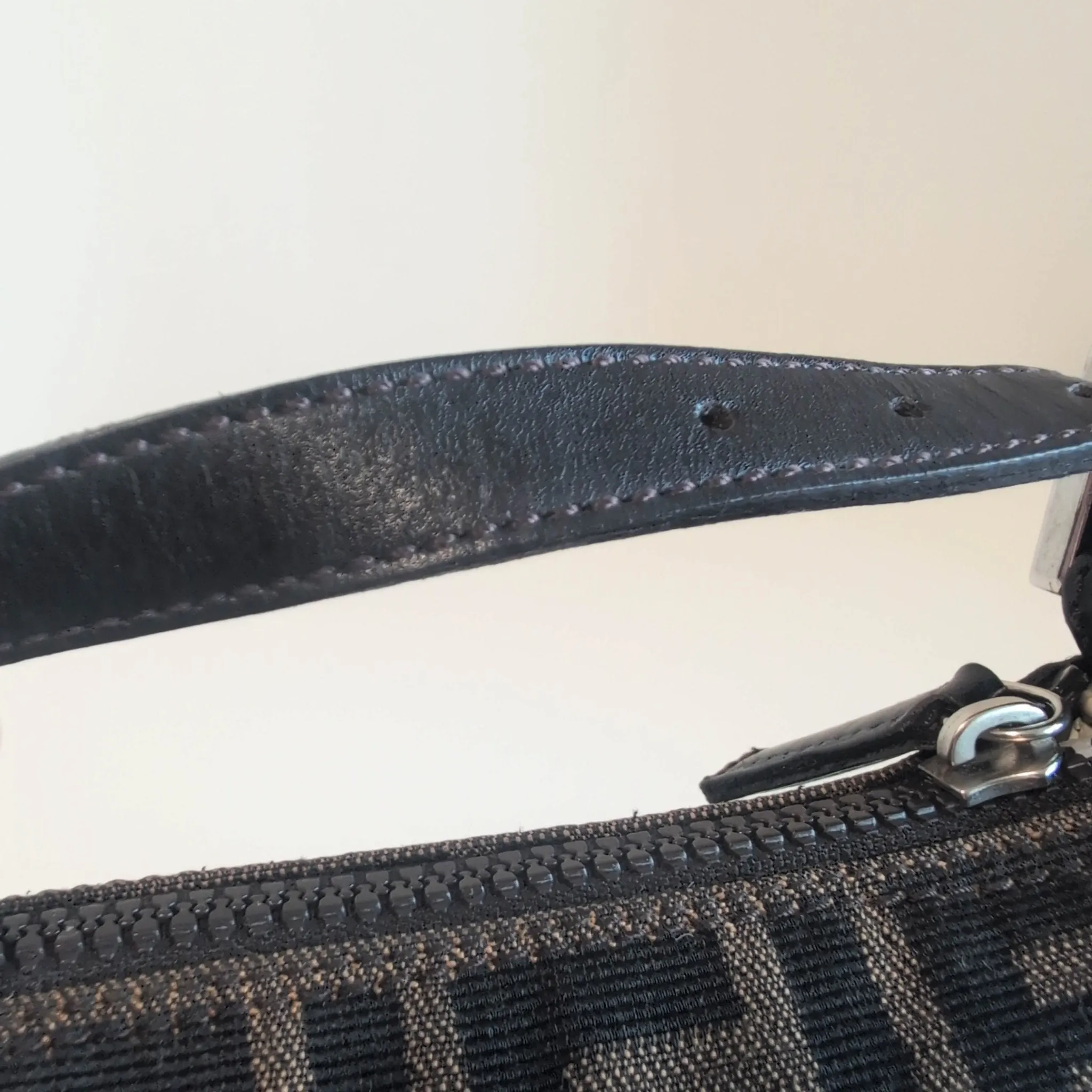 Zucca Brown Canvas Pouch Bag