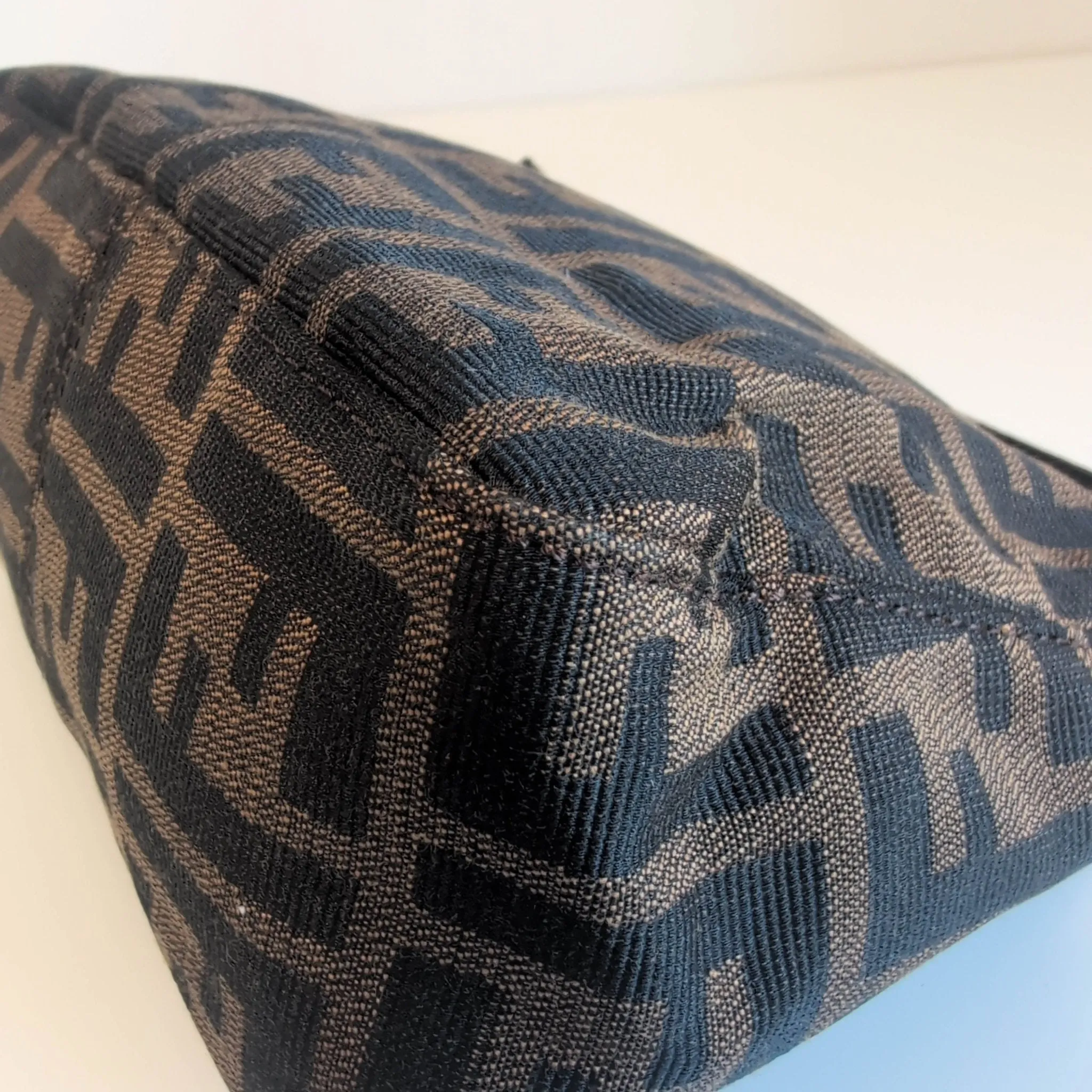 Zucca Brown Canvas Pouch Bag